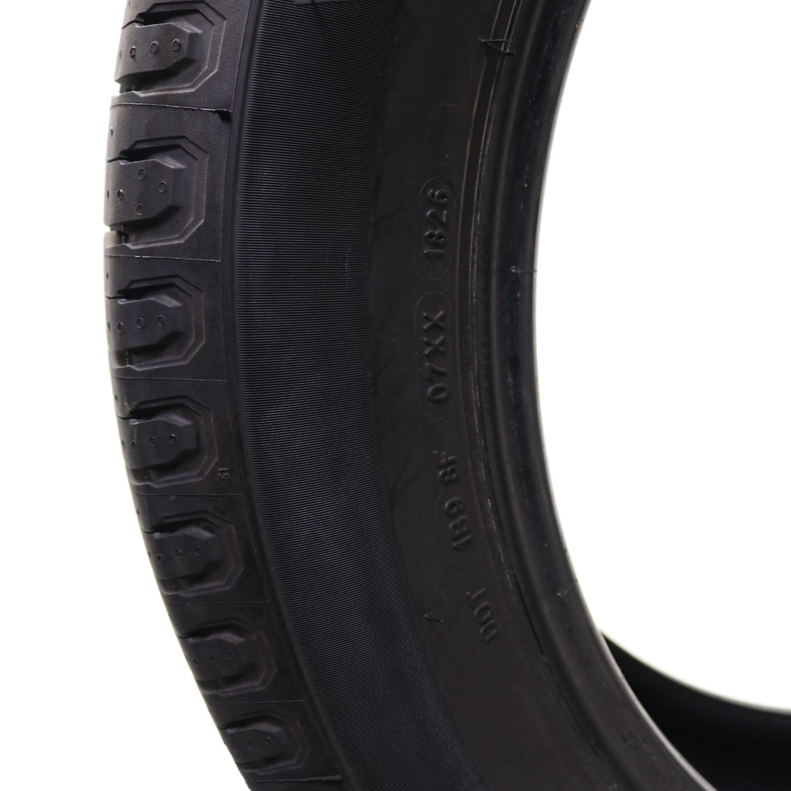 Set of 4 Used 235/55R19 Michelin Defender 2 – 105H – 9-10.5/32