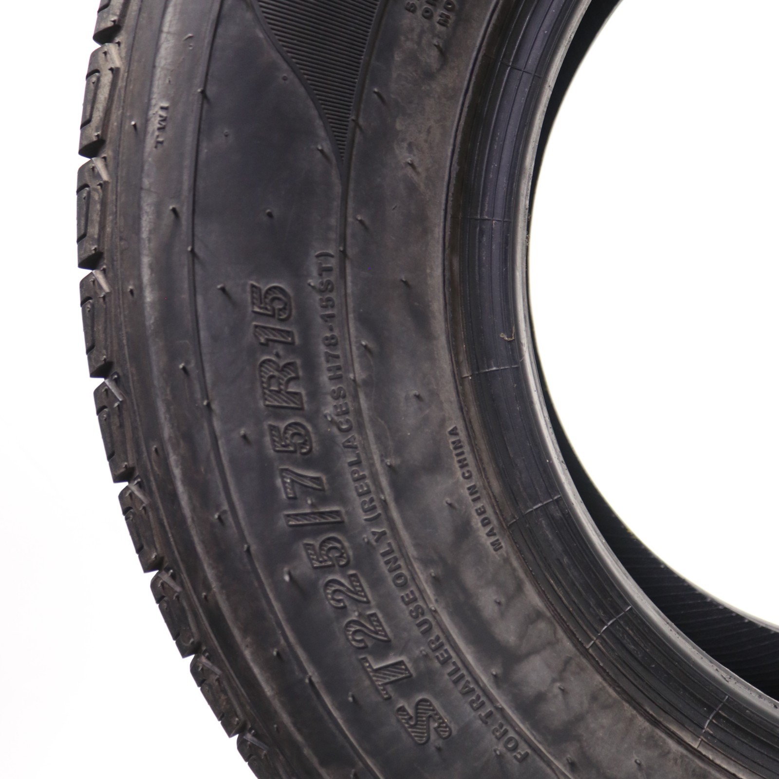 Used ST 225/75R15 Carlstar Radial Trail HD – N/A – 7/32 No Repairs