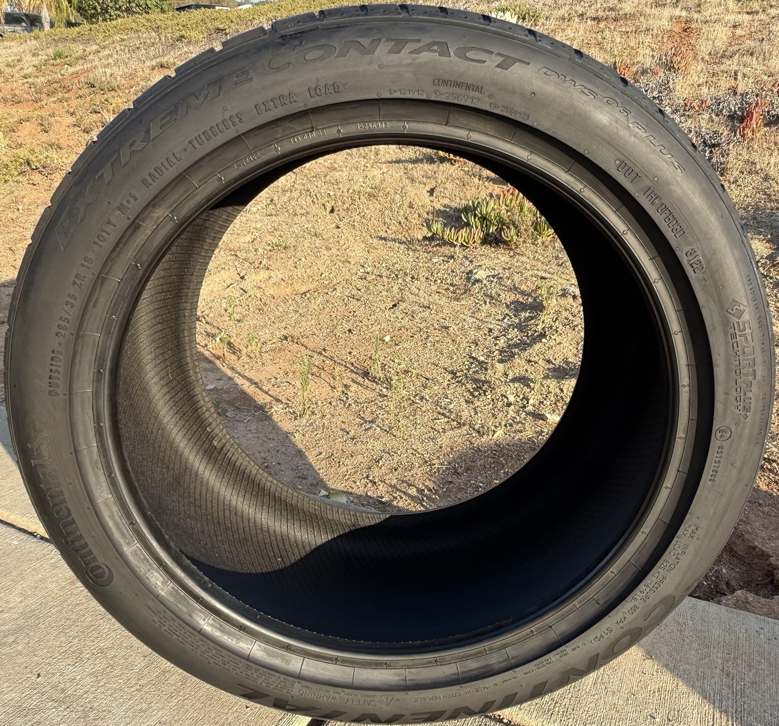 2 BRAND NEW 285/35ZR18 101Y Continental ExtremeContact DWS 06 Plus DWS06+ Tires