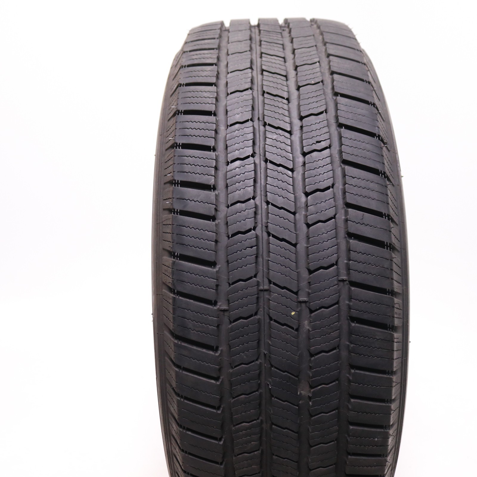 Set of 4 Used 245/65R17 Michelin Defender LTX M/S – 107T – 8.5-9.5/32