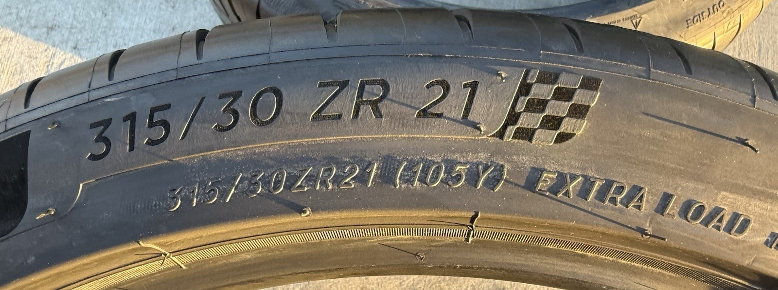 Set of TWO BRAND NEW 315/30ZR21 (105Y) Michelin Pilot Sport 4S MO1 Tires 3153021