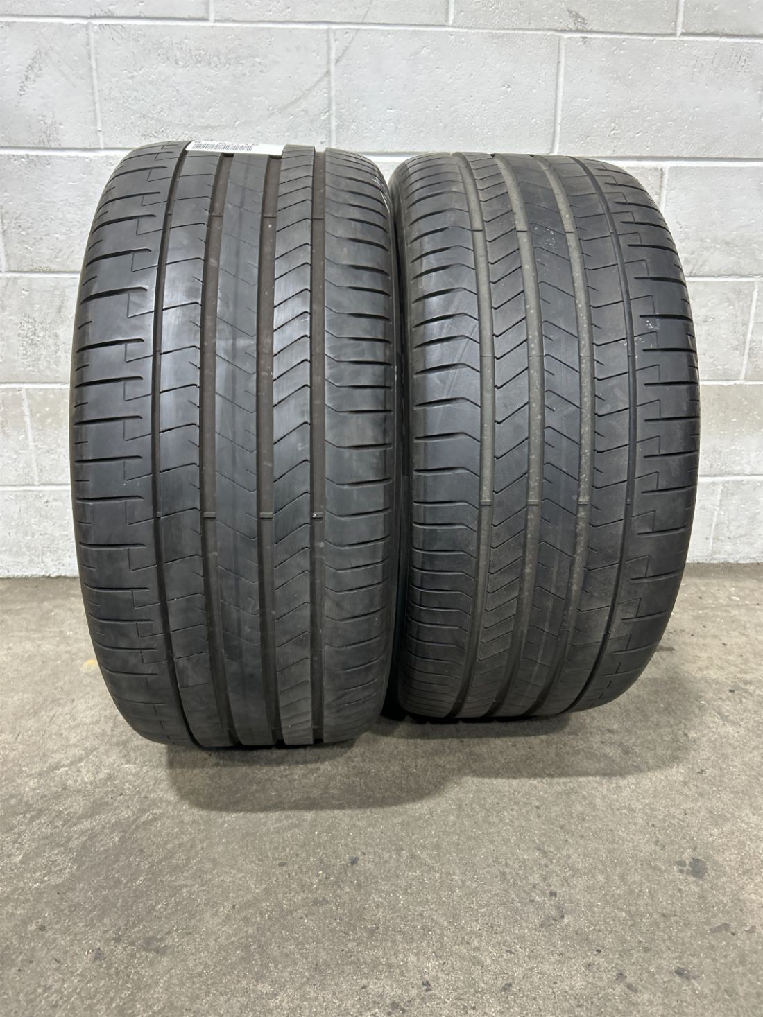 2x P315/35R22 Pirelli P Zero PZ4 RSC Run Flat KS 8/32 111 Y Used Tires 3153522