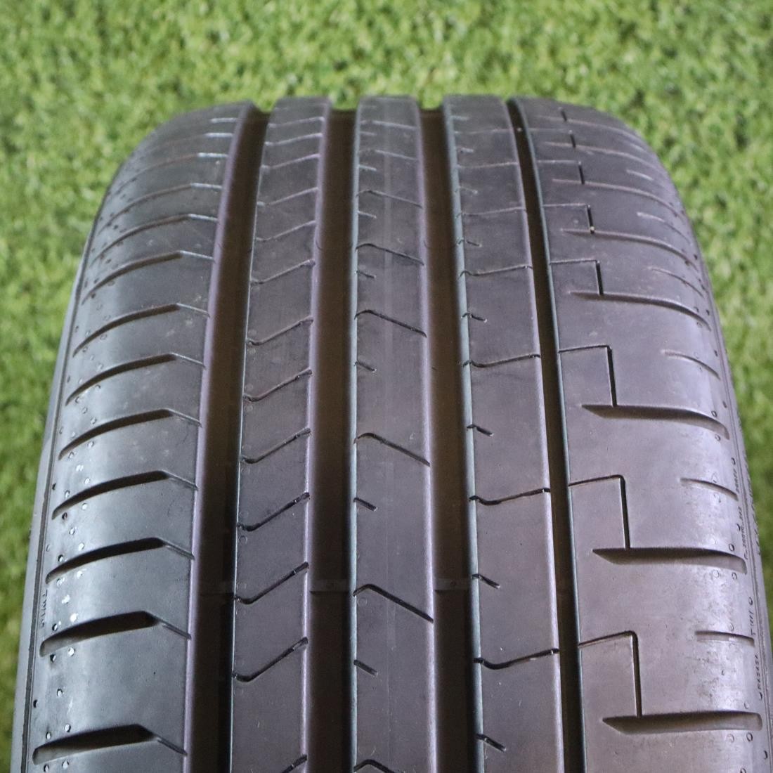 1 245 45 20 Pirelli PZero PZ4 Run Flat with 90% Tread 8/32 103W #27980
