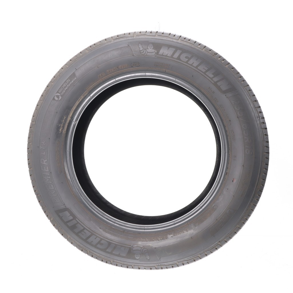 Set of (4) Used 235/65R18 Michelin Premier LTX 106V – 6-7.5/32 (18FR7)