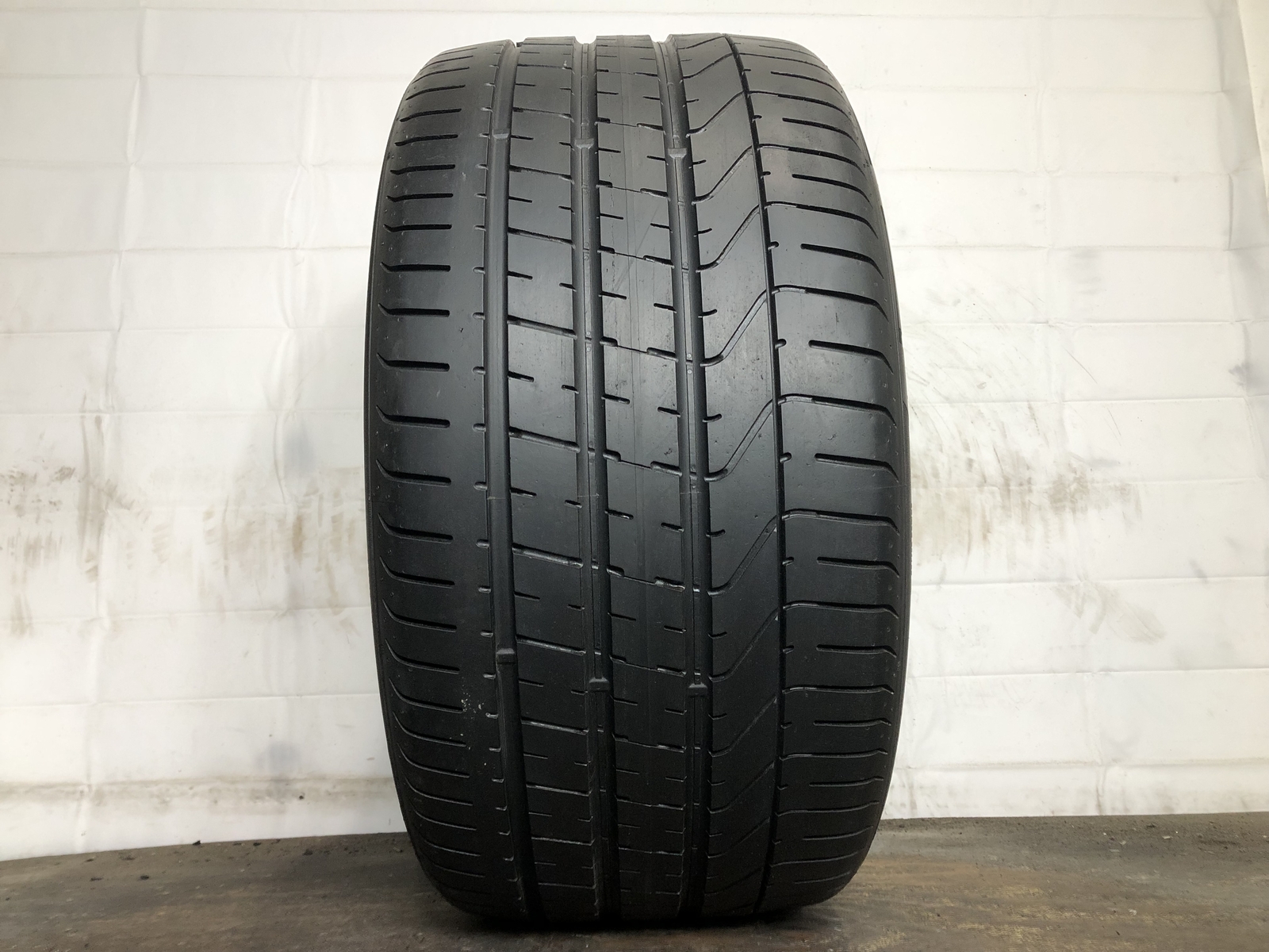 [1] PIrelli P Zero P315/30ZR22 315 30 22 Tire 7.5-8.0/32