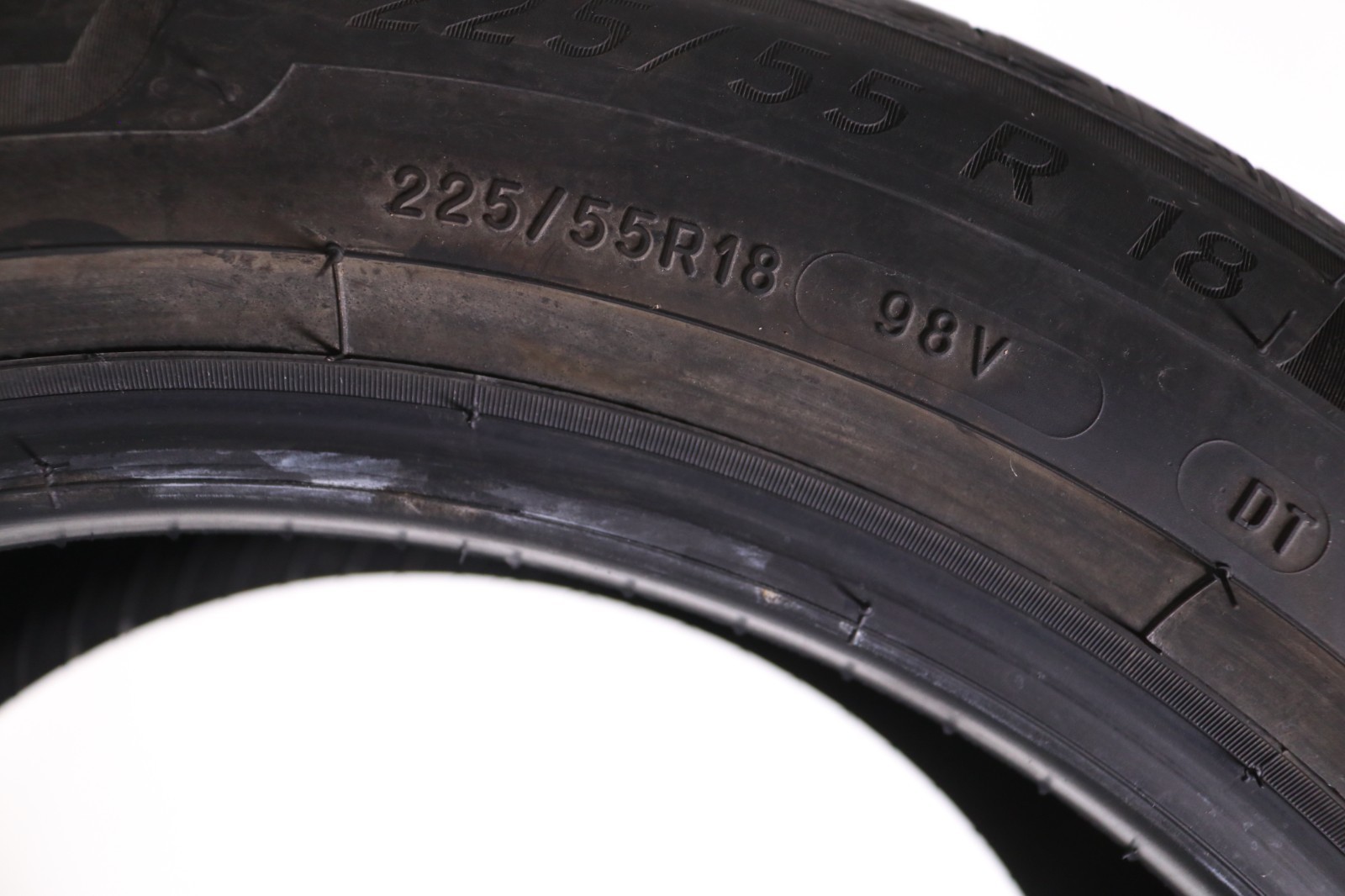 Set of 2 Used 225/55R18 Michelin Primacy Tour A/S – 98V – 8-8.5/32