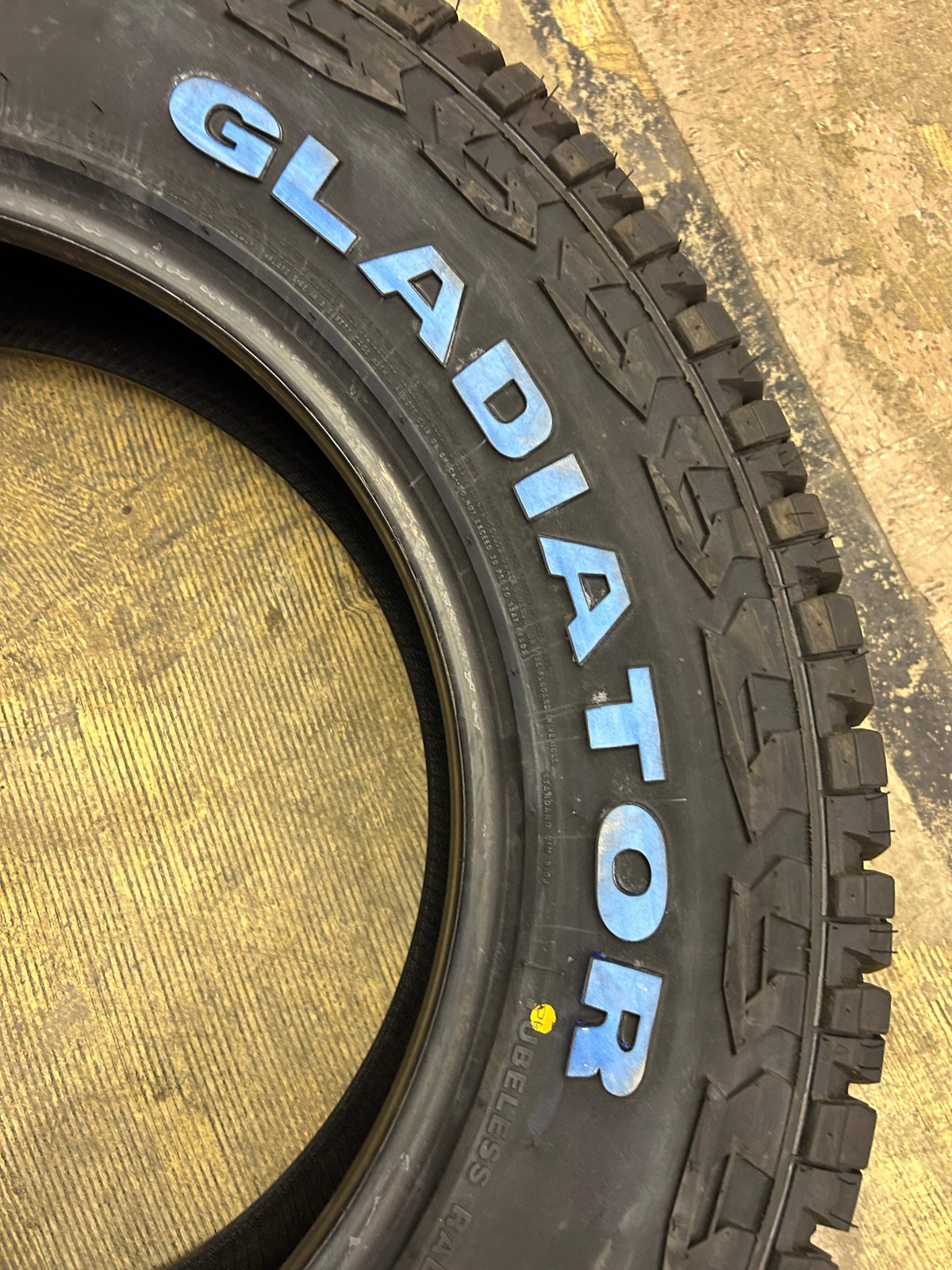 GLADIATOR X COMP A/T RWL LT 275 65 20 126/123S 10PLY MUD TERRAIN TIRE 1932360673