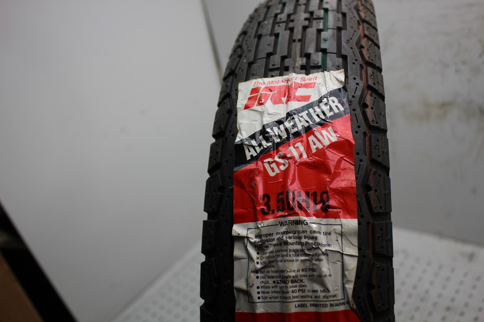 IRC GRAND HIGH SPEED GS11 AW FRONT TIRE TUBE TYPE 3.50-19 *NOS* (NTF19-26)