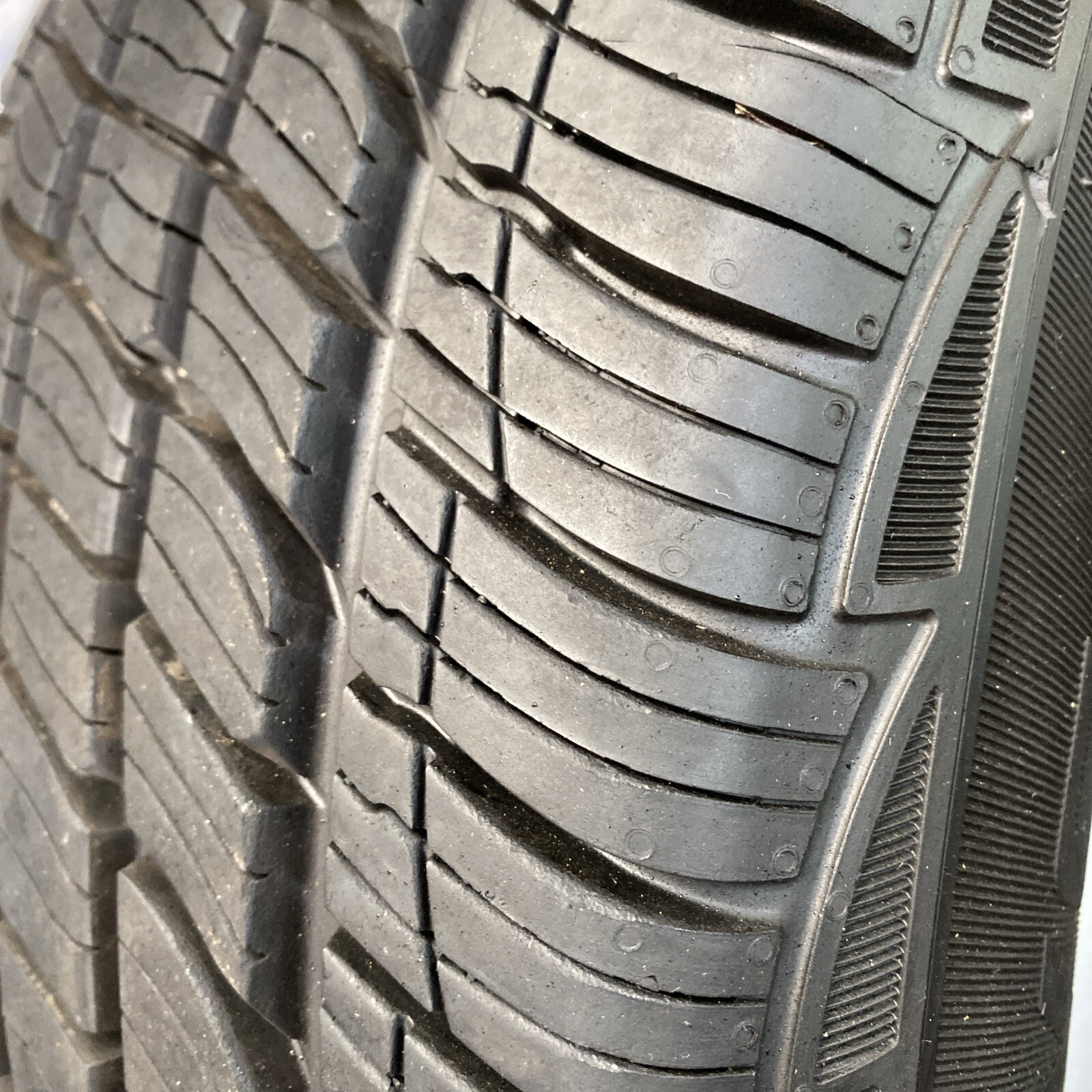 Used 255/65R16 Cooper Adventurer H/T 2000 Nissan Pathfinder Rim spare tire