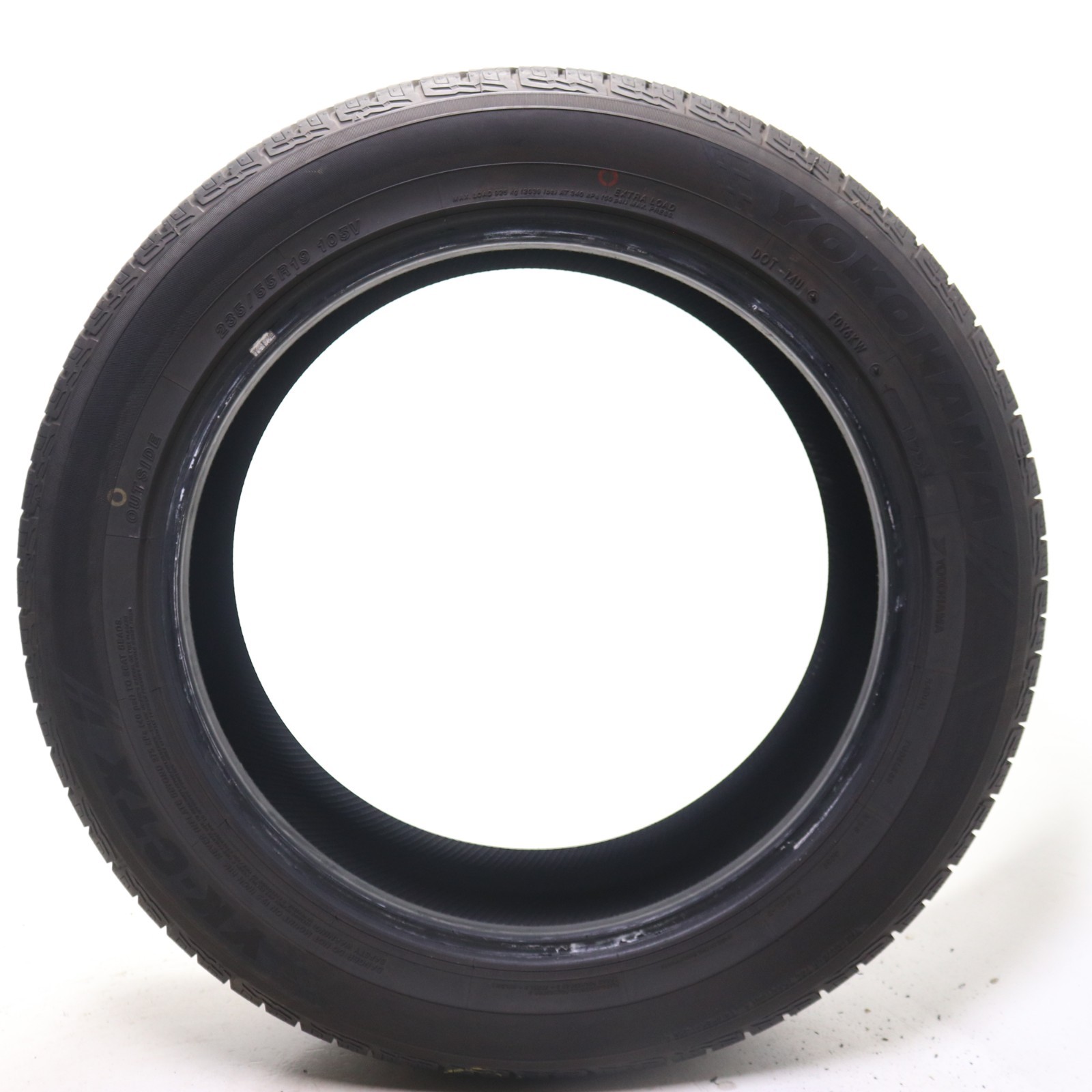 Set of 4 Used 235/55R19 Yokohama YK-CTX – 105V – 9-10/32
