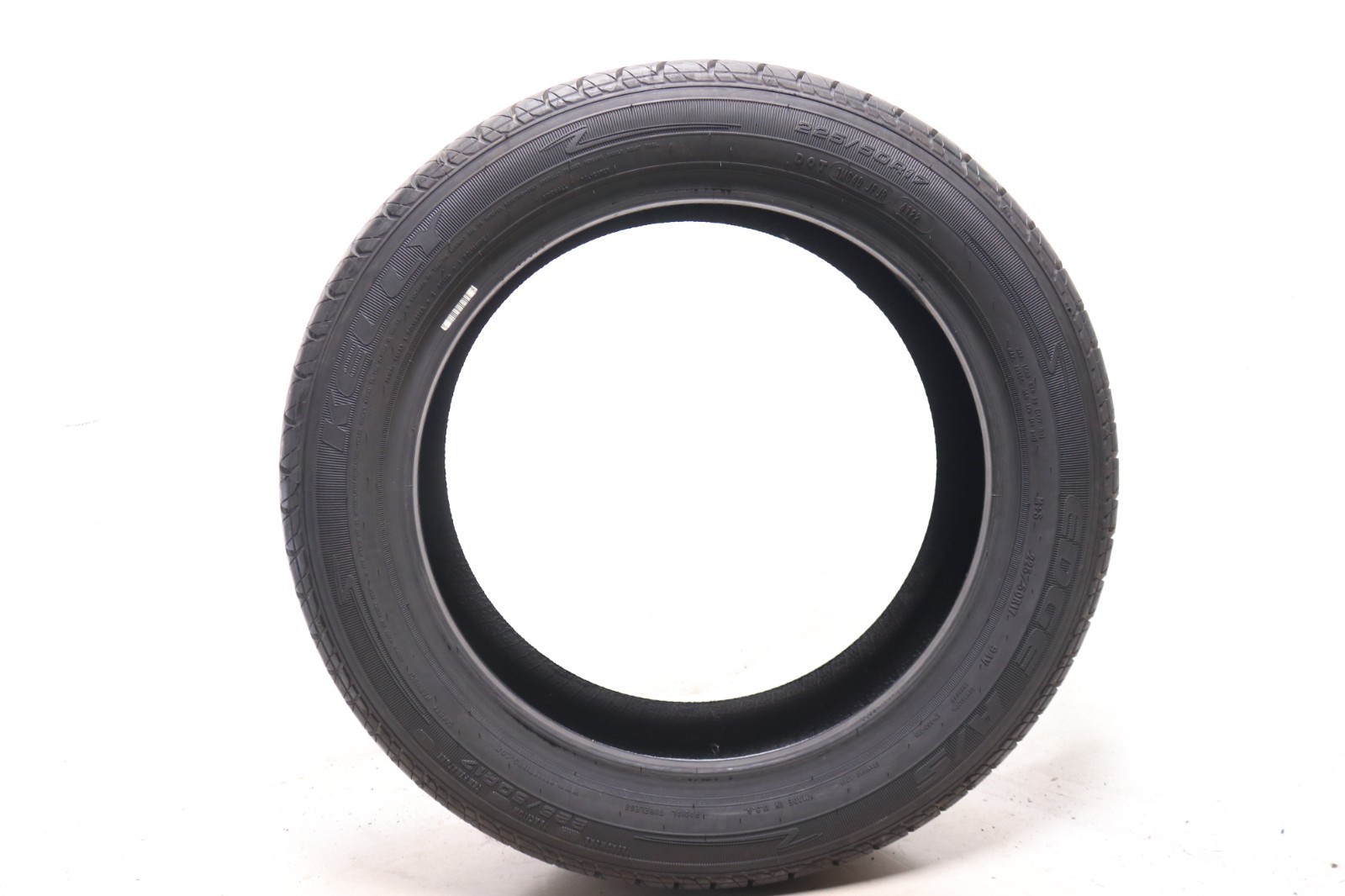 Set of 2 New 225/50R17 Kelly Edge A/S – 94V – 8.5/32