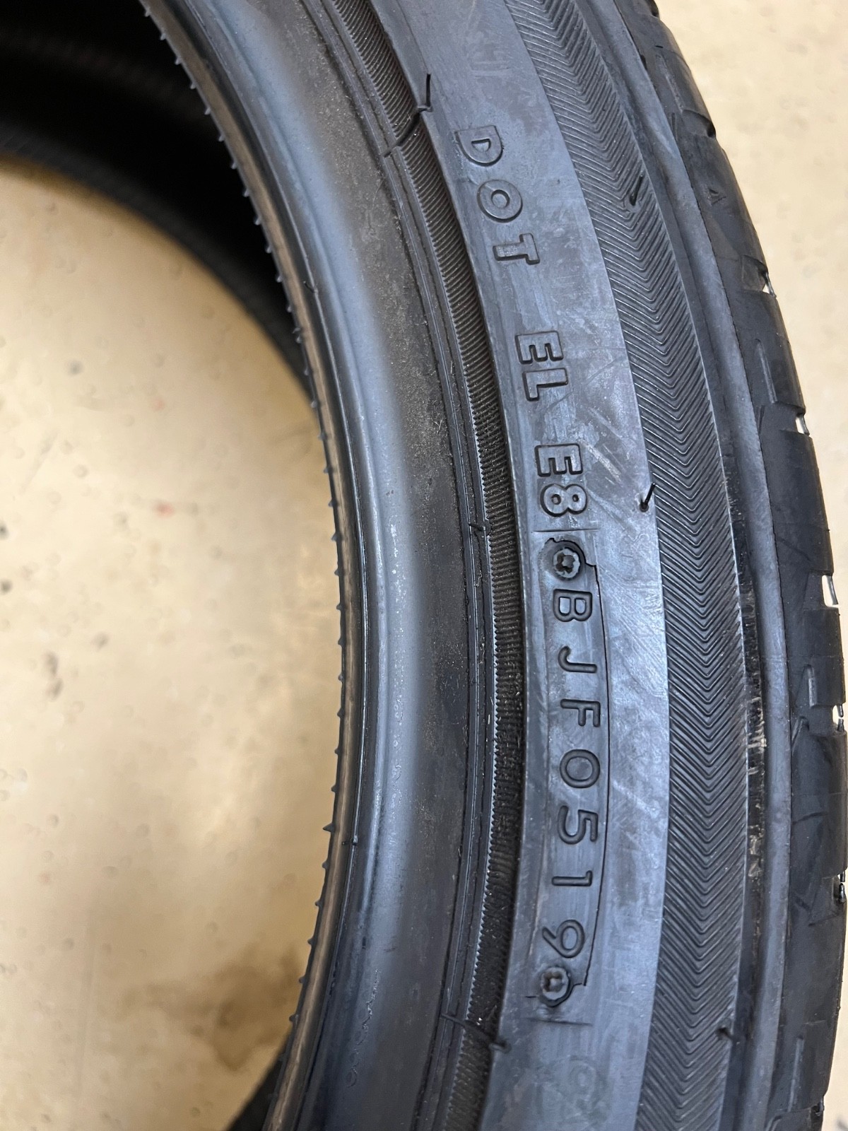 2 – NEW 225/45R19 XL (96Y) Bridgestone Potenza S-04 Pole Position – 9051