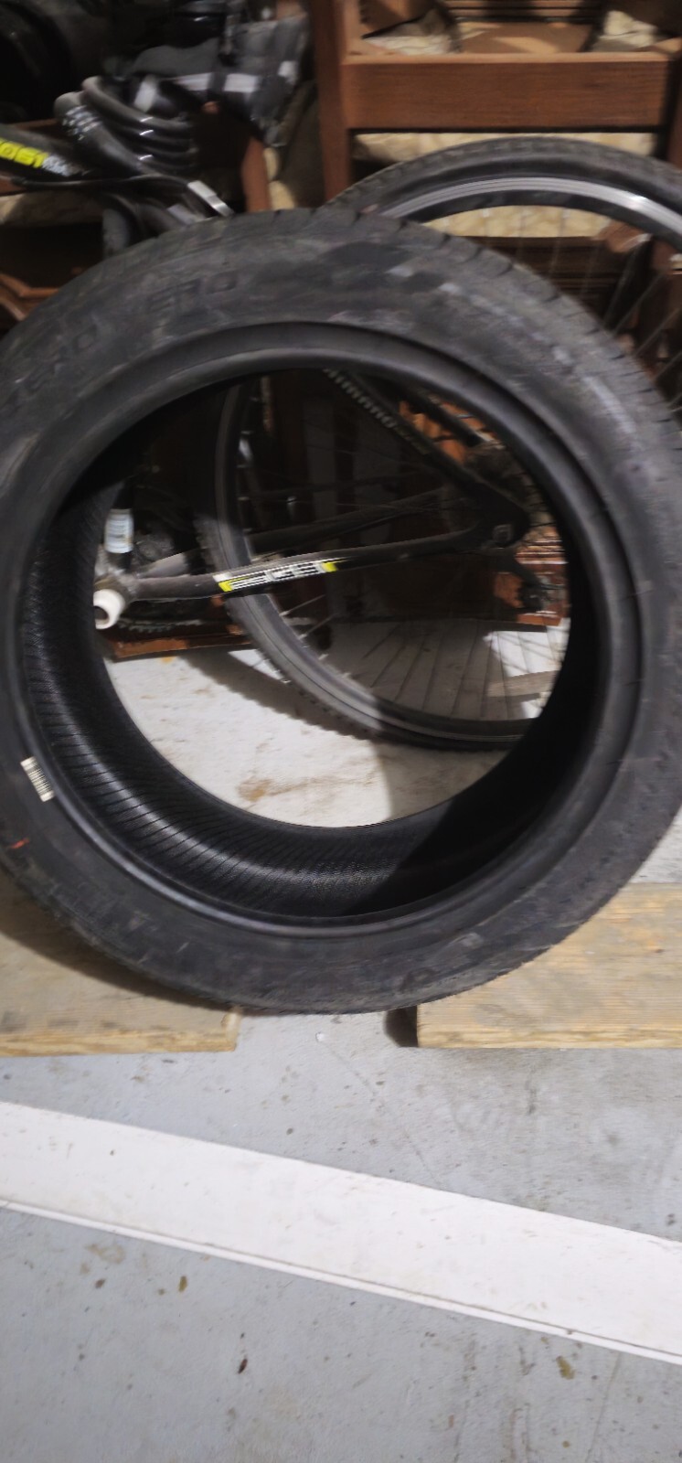 Pirelli PZero Nero All Season 245/45ZR19 Tire