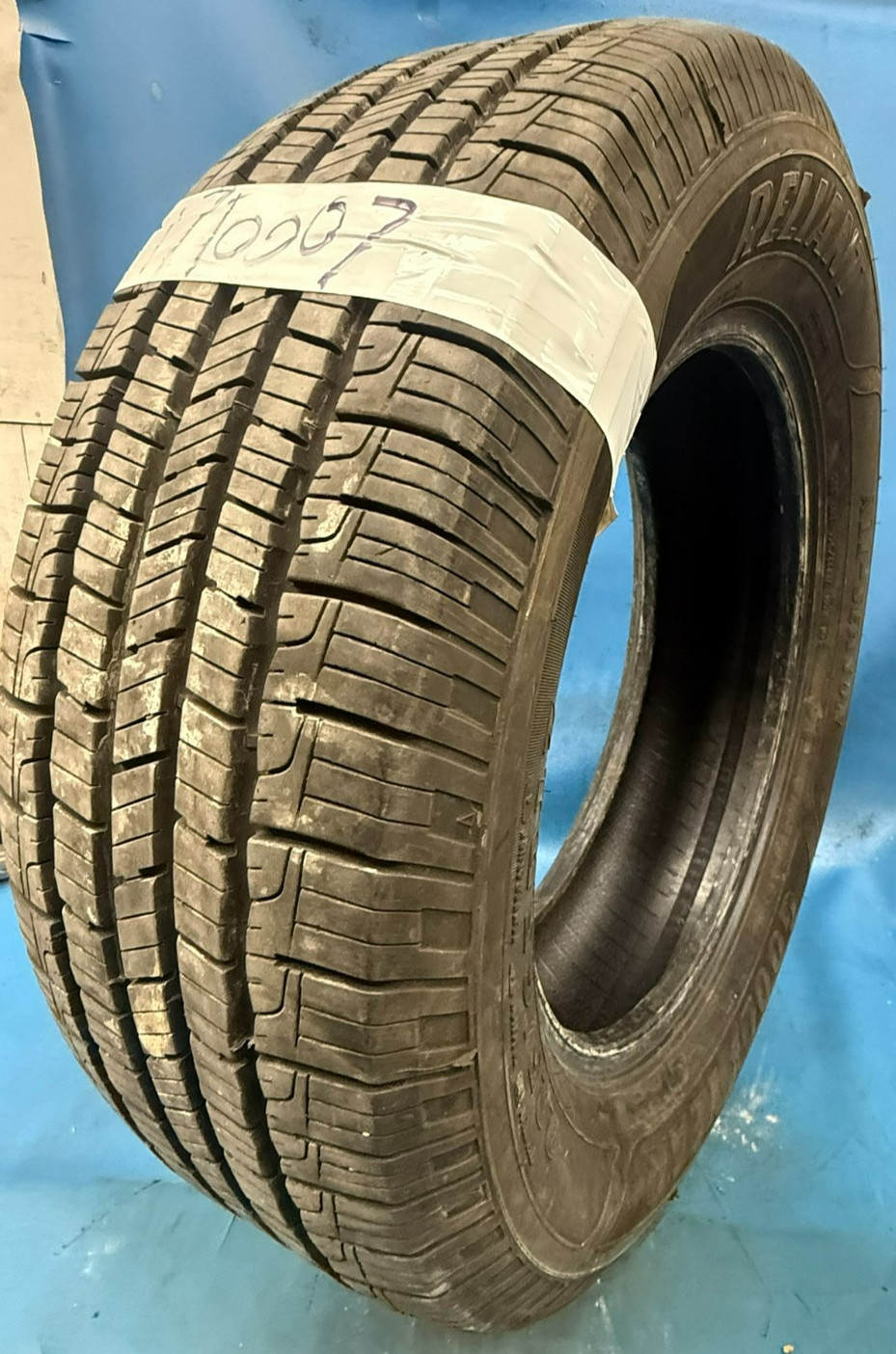 (2) GOODYEAR RELIANT ALL-SEASON USED TIRE 225/65R17 102H 7.50/32