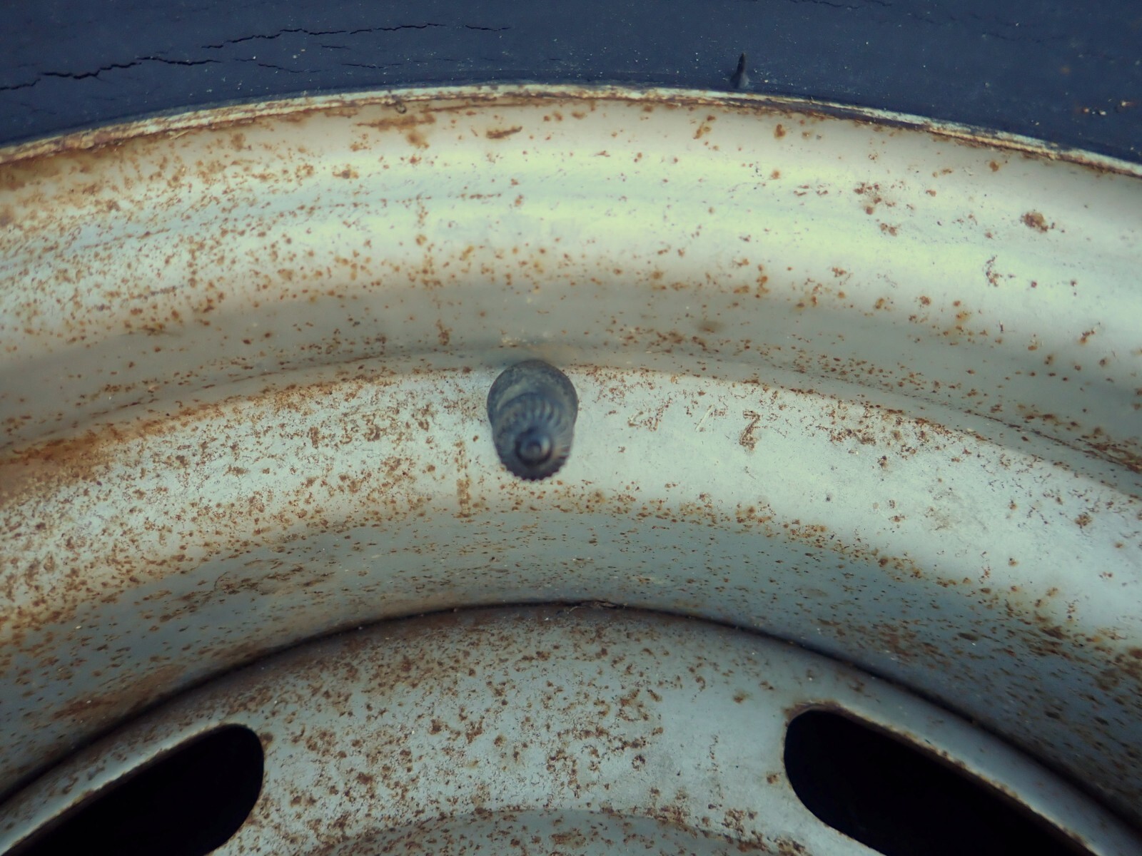 GM 15×8 AZ Rally Wheel with Goodyear GR70-15 Steelgard Tire 1970s Corvette OEM