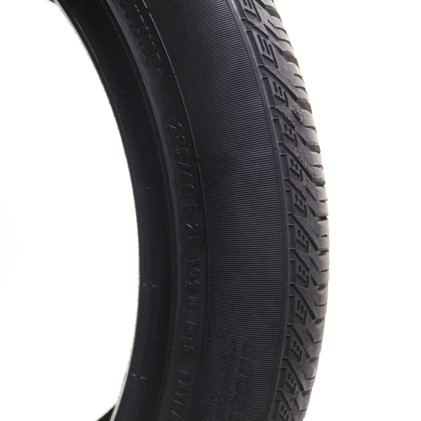 Set of 2 Used 285/40R21 Continental CrossContact LX Sport AO – 109H – 7.5-8/32