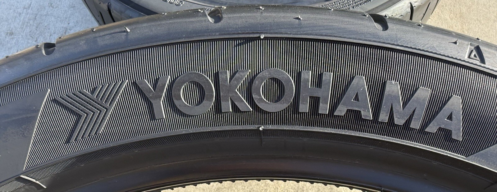 Set of TWO BRAND NEW 305/30R19 103W Yokohama ADVAN NEOVA AD09 Tires 3053019