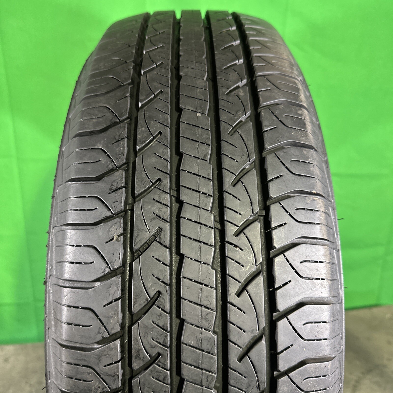 Single,Used-225/60R18 Goodyear Assurance Outlast 100H 8/32 DOT 3923