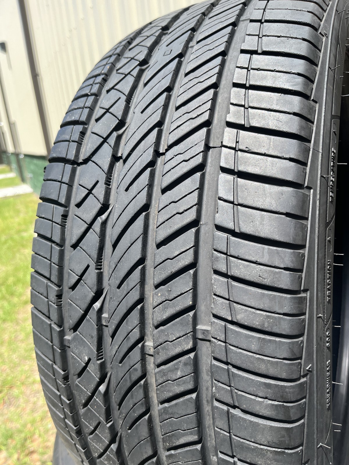 1 Tire Cooper ProControl 245/45R19 102W DOT.5023 8.25/32 No Patch