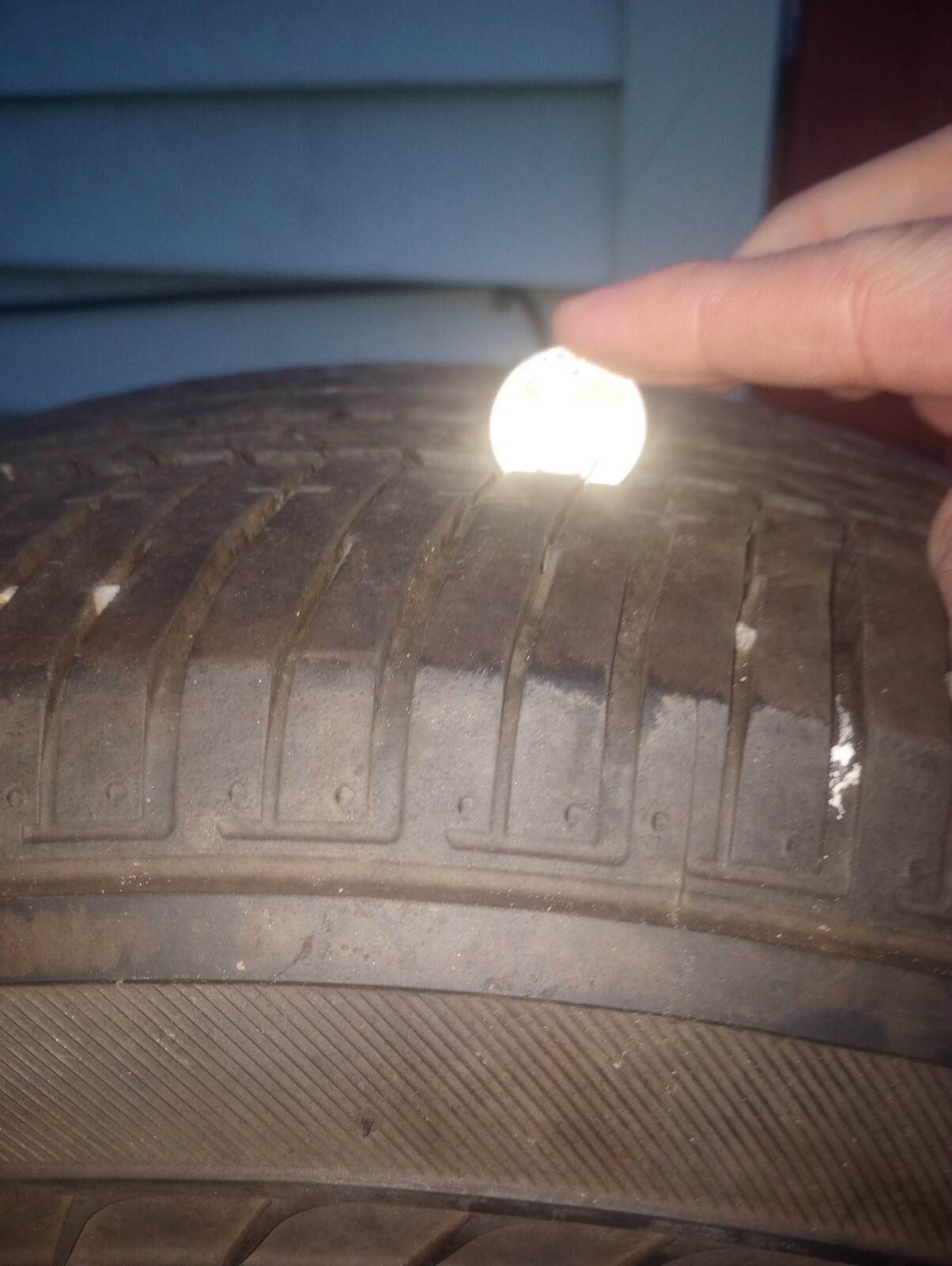 Tire +Rim P235 55 R F18