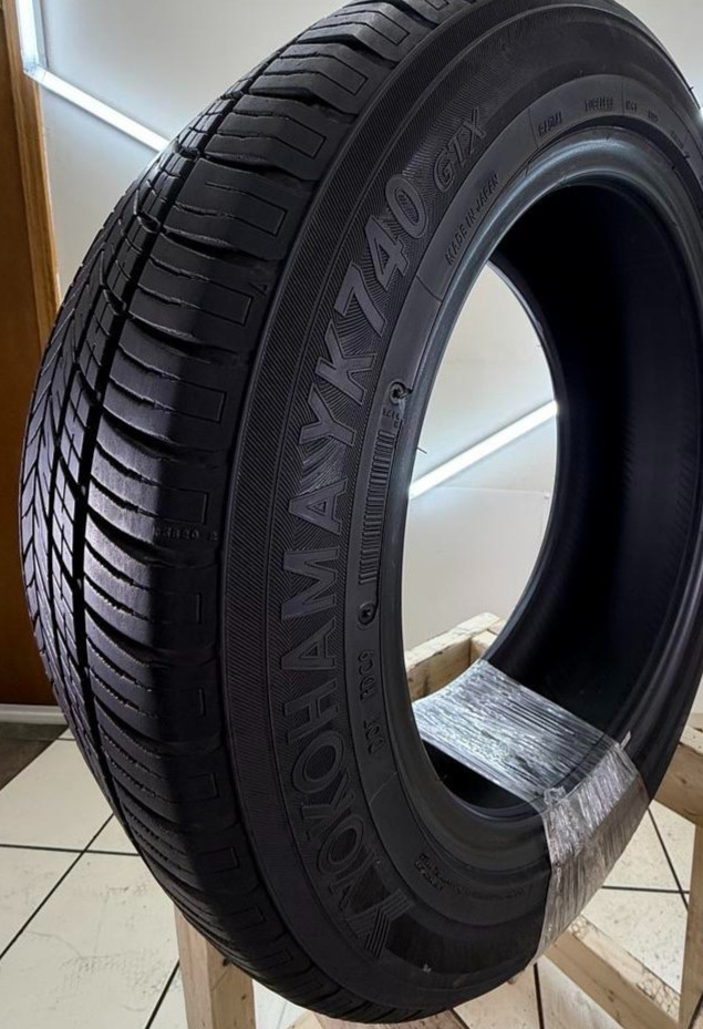 215/55R18 Yokohama yk740 95H Used Tire 9/32 Tread 2155518