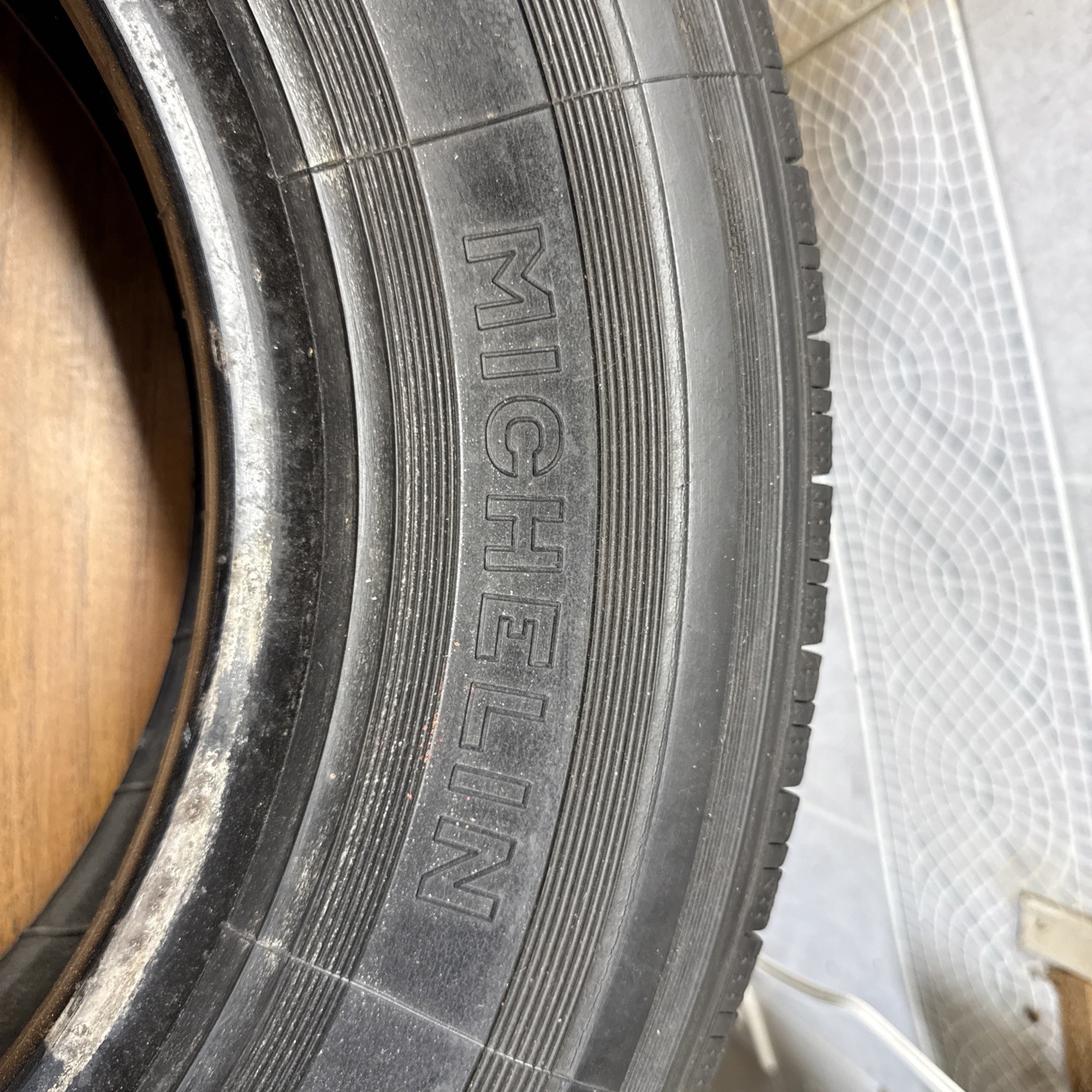 Michelin 185 – SR 380 / 185-15 X Made In France Tire #3 Triumph Jaguar MG ??