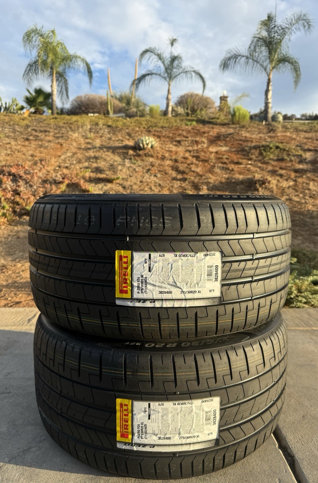 Set of TWO BRAND NEW Pirelli P Zero PZ4 275/30R20 97Y T1 Tesla ELECT PNCS Tires