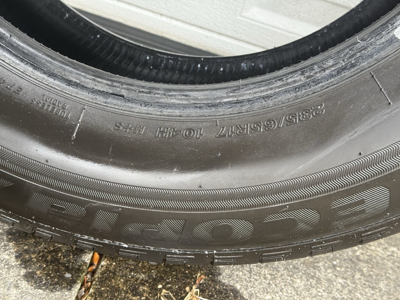 Bridgestone Ecopia All-Season 235/65/R17 Tires Only 17k Miles Great Condition!!