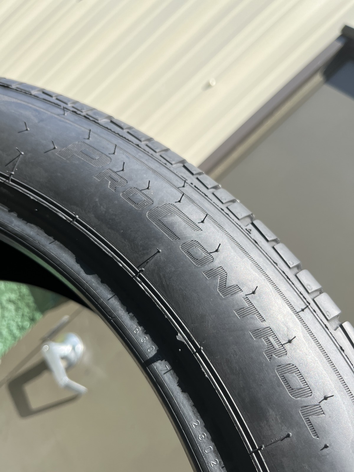 1 Tire Cooper ProControl 245/45R19 102W DOT.5023 8.25/32 No Patch