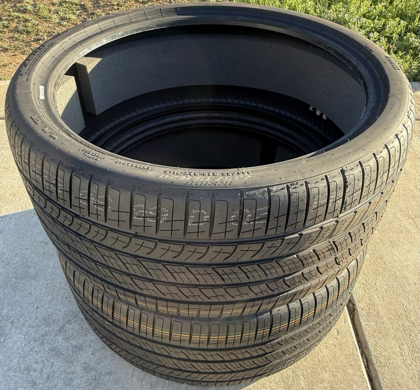 4X NEW Pirelli P Zero MS T0 Tesla ELECT NCS All Season 2X 235/35R20 2X 275/30R20