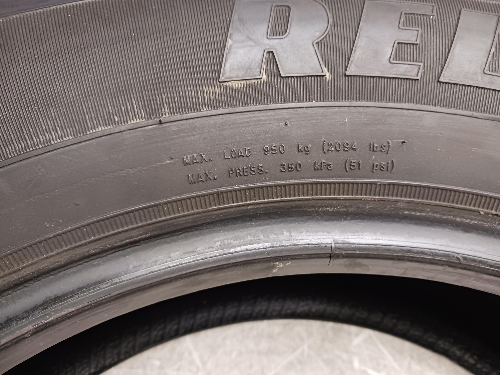 2015-2025 Infiniti QX60 Tire GoodYear Reliant All-Season 235/65 R18 OEM
