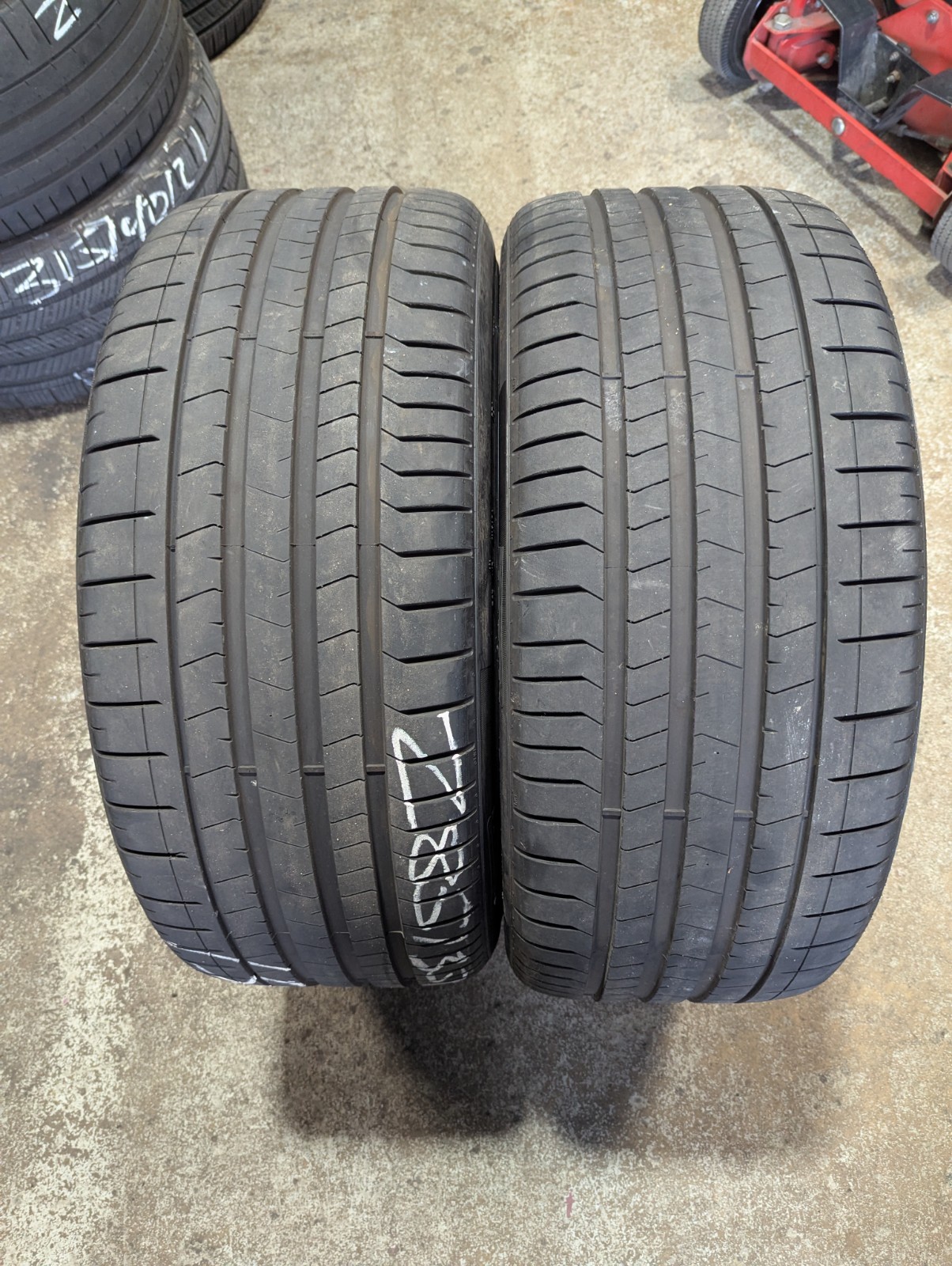 285/35ZR23 ( 107Y) PIRELLI PZERO PZ4 L PAIR OF TIRES