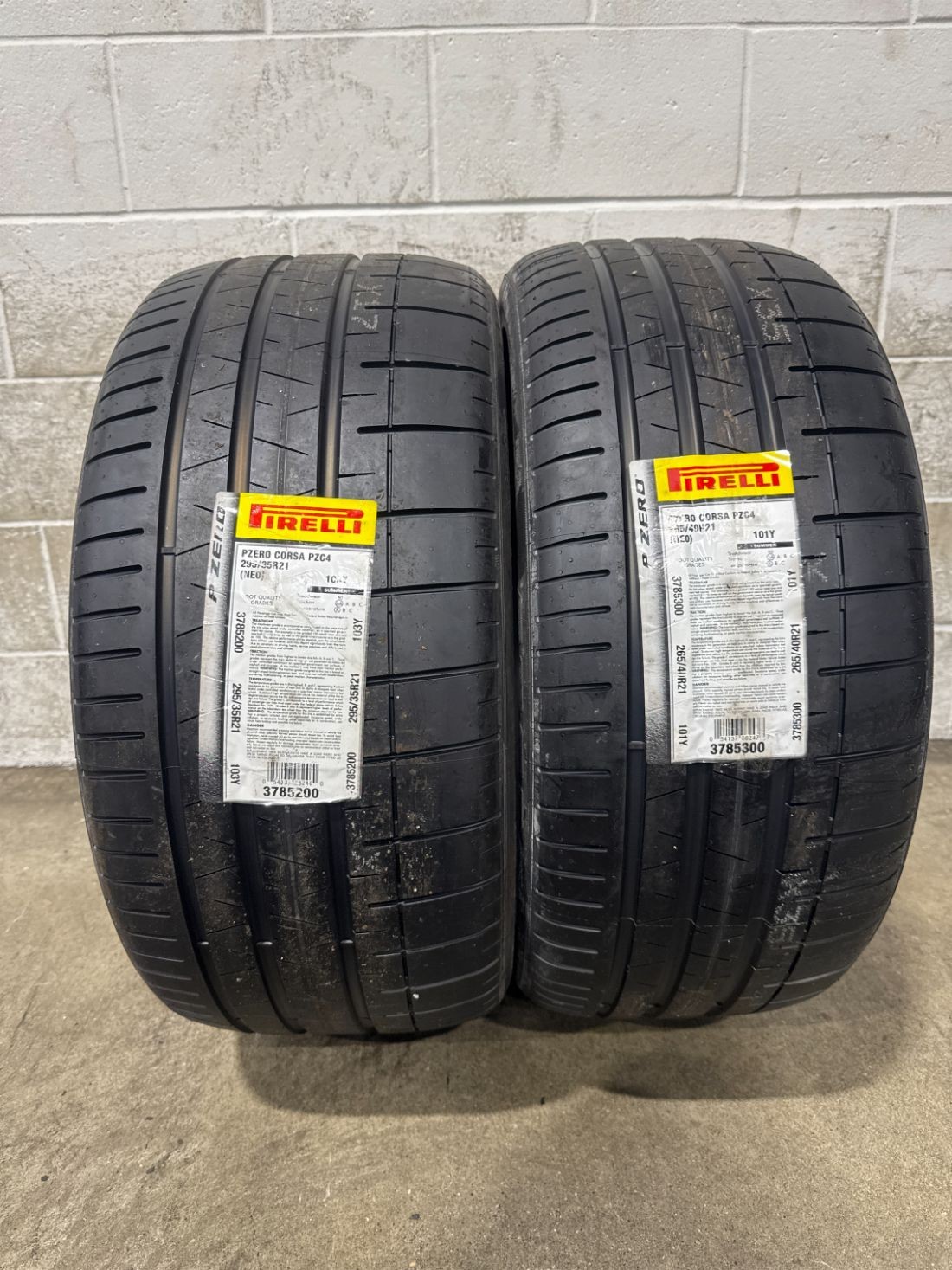 2x P265/40R21 Pirelli P Zero Corsa PZC4 8/32 101 Y New Tires 2654021
