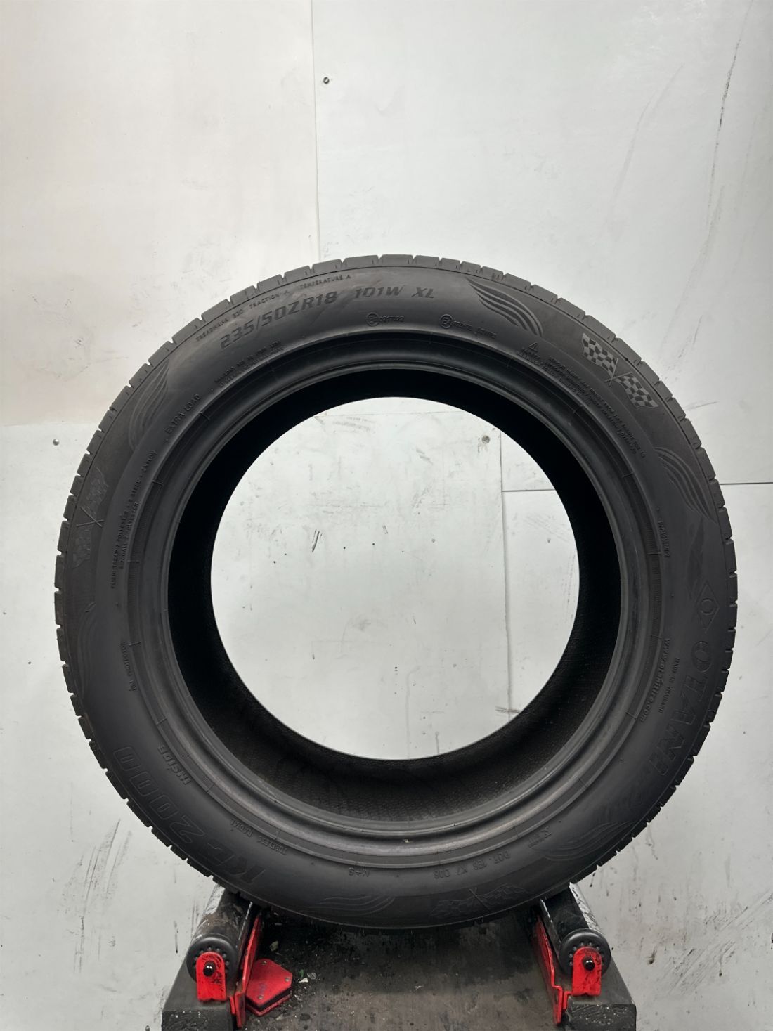 Used P235/50R18 Otani KC 2000 101 W – 9/32