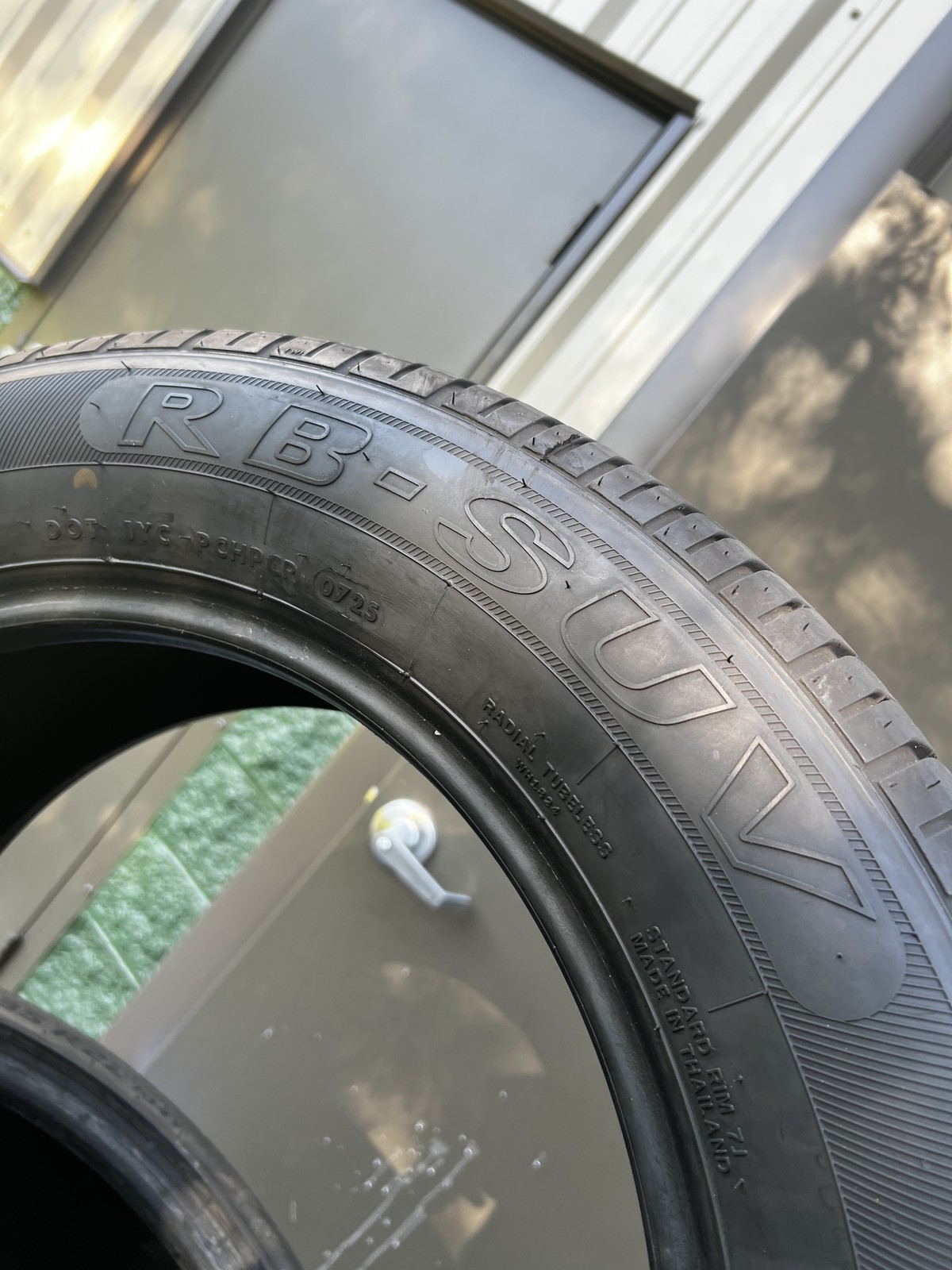 1 New Ironman RB-SUV 235/60R18 107H DOT.0725 10/32 New
