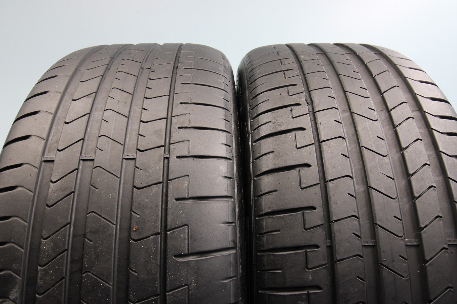 2 Used Pirelli Pzero ★ PZ4 PNCS 255/40R21 255/40/21 2554021 102Y