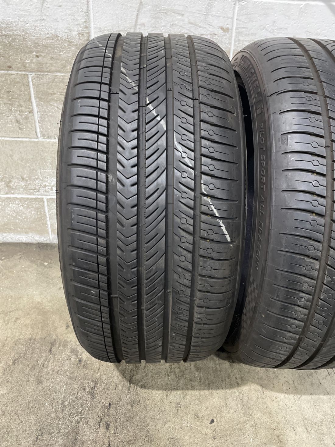 2x P275/35R21 Michelin Pilot Sport A/S 4 TO 9/32 103 W Used Tires 2753521