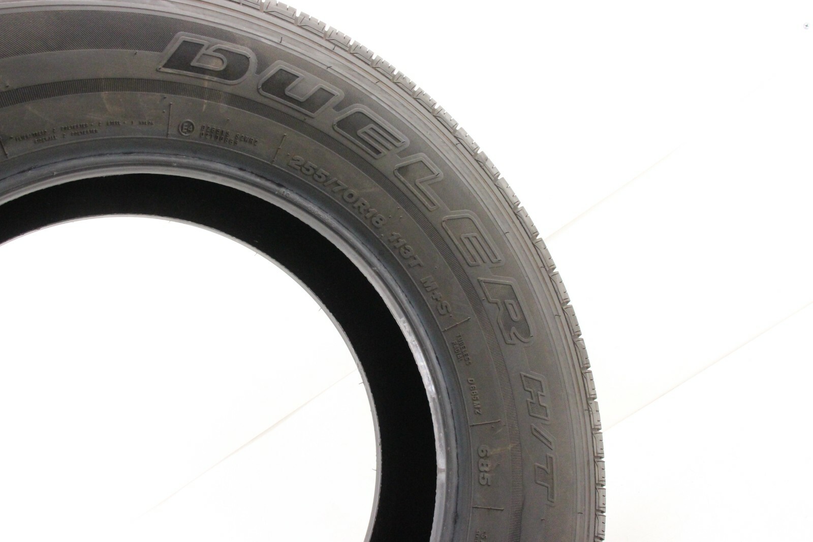 New OEM Goodyear Eagle F1 AS Asymmetric SUV 4X4 Tire 255/55R20 110W
