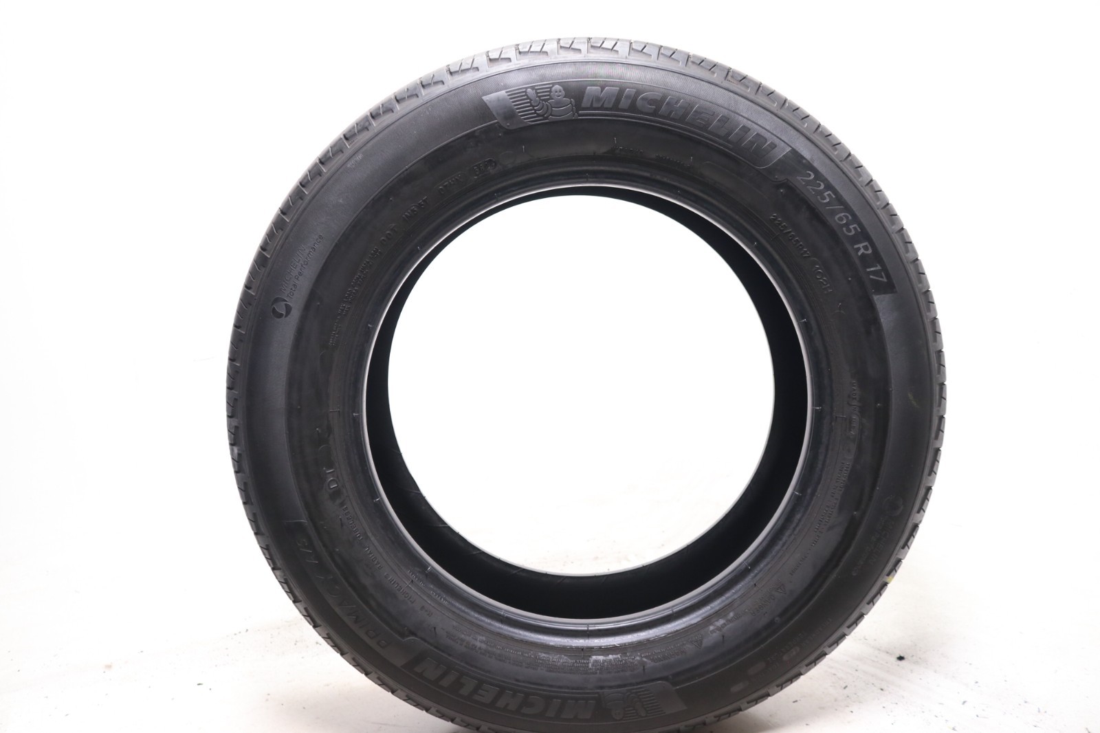 Set of 4 Used 225/65R17 Michelin Primacy A/S – 102H – 7.5-8.5/32