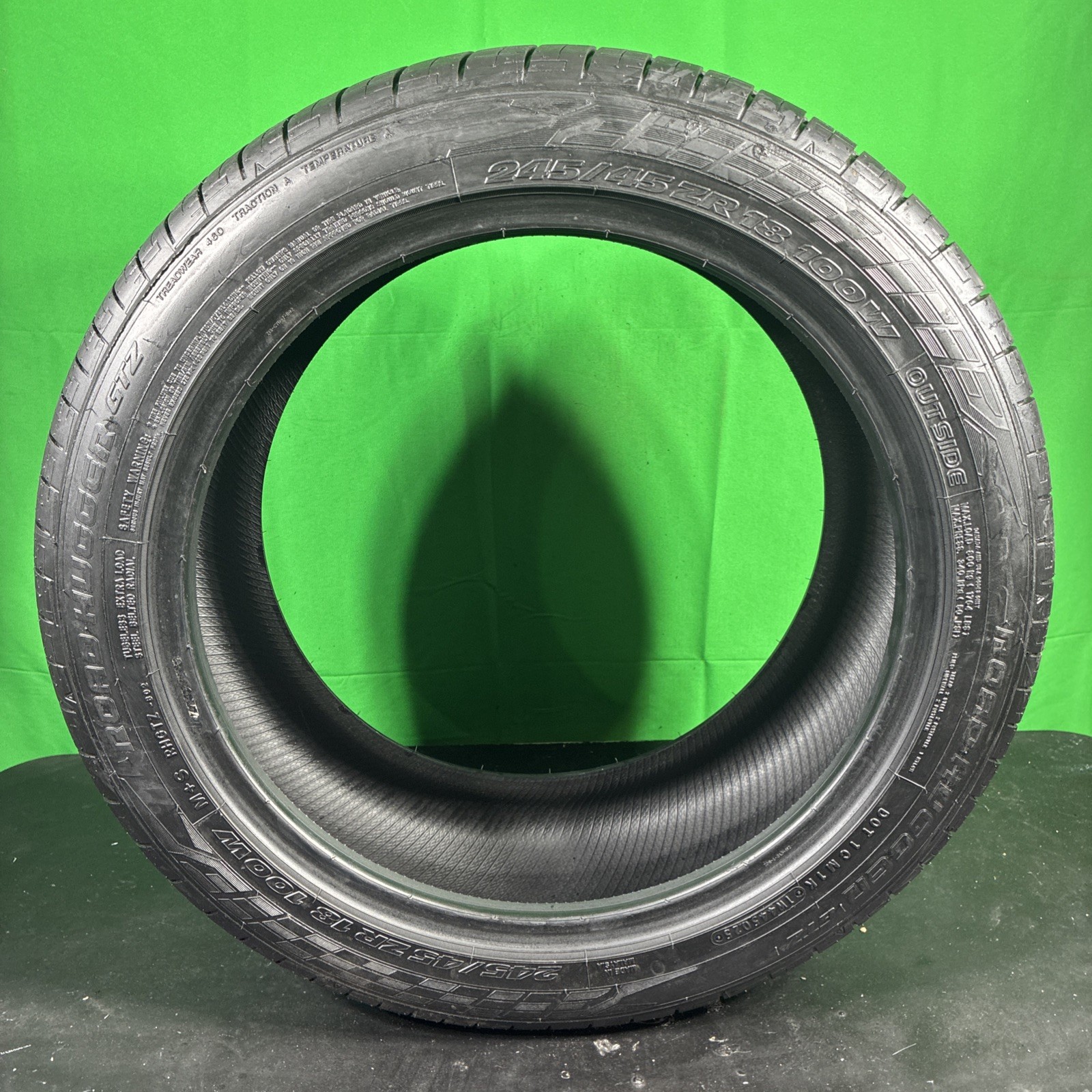Single,Used-245/45R18 Road Hugger GTZ 100W 9/32 DOT 5025