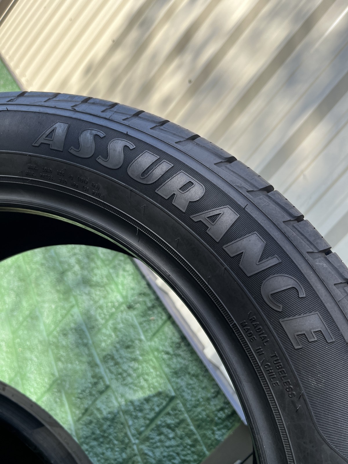 1 Tire Goodyear Assurance MaxLife 235/55E19 101V DOT.4423 11.5/32 NO Patch