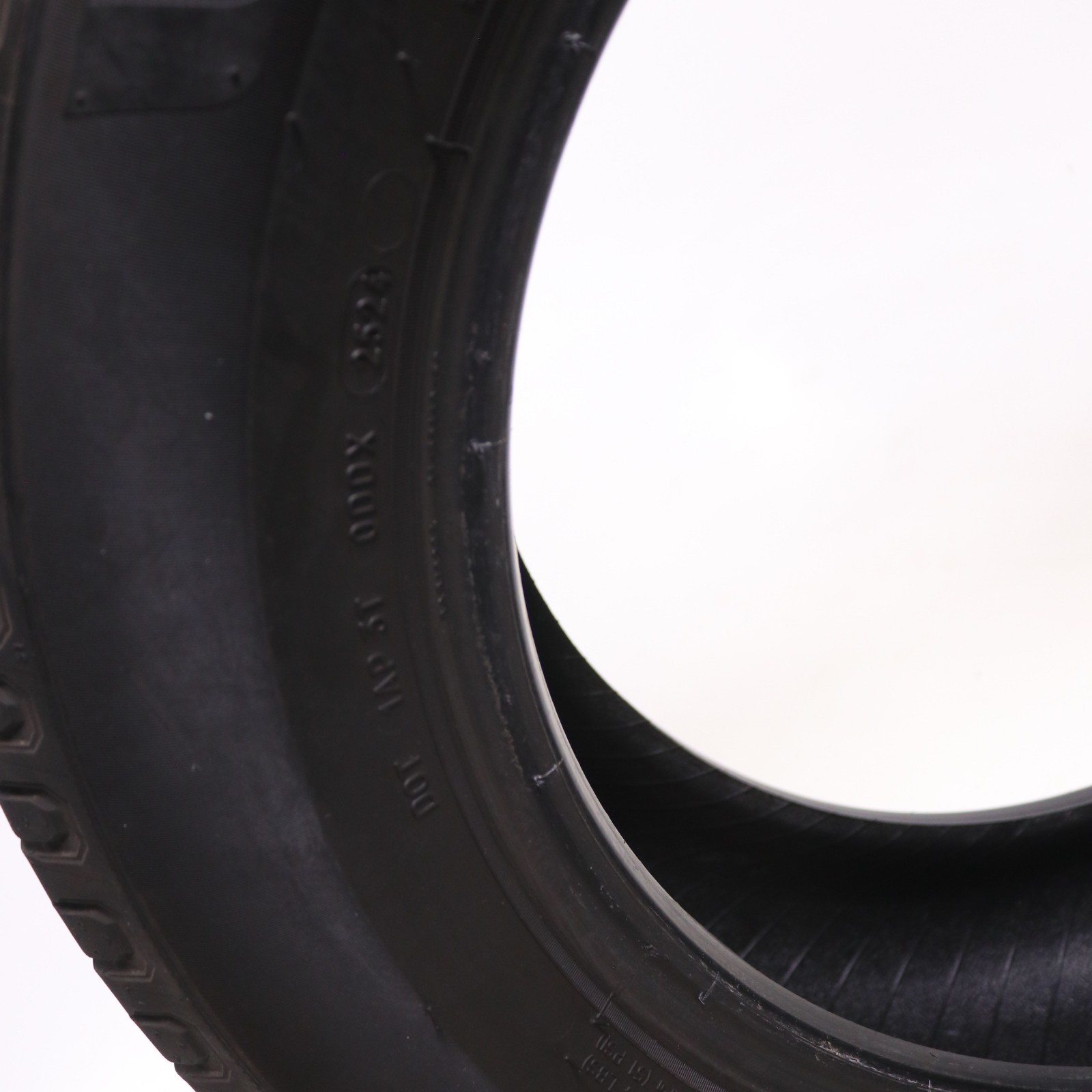 Set of 4 Used 225/65R17 Michelin Defender 2 – 102H – 9.5-10.5/32
