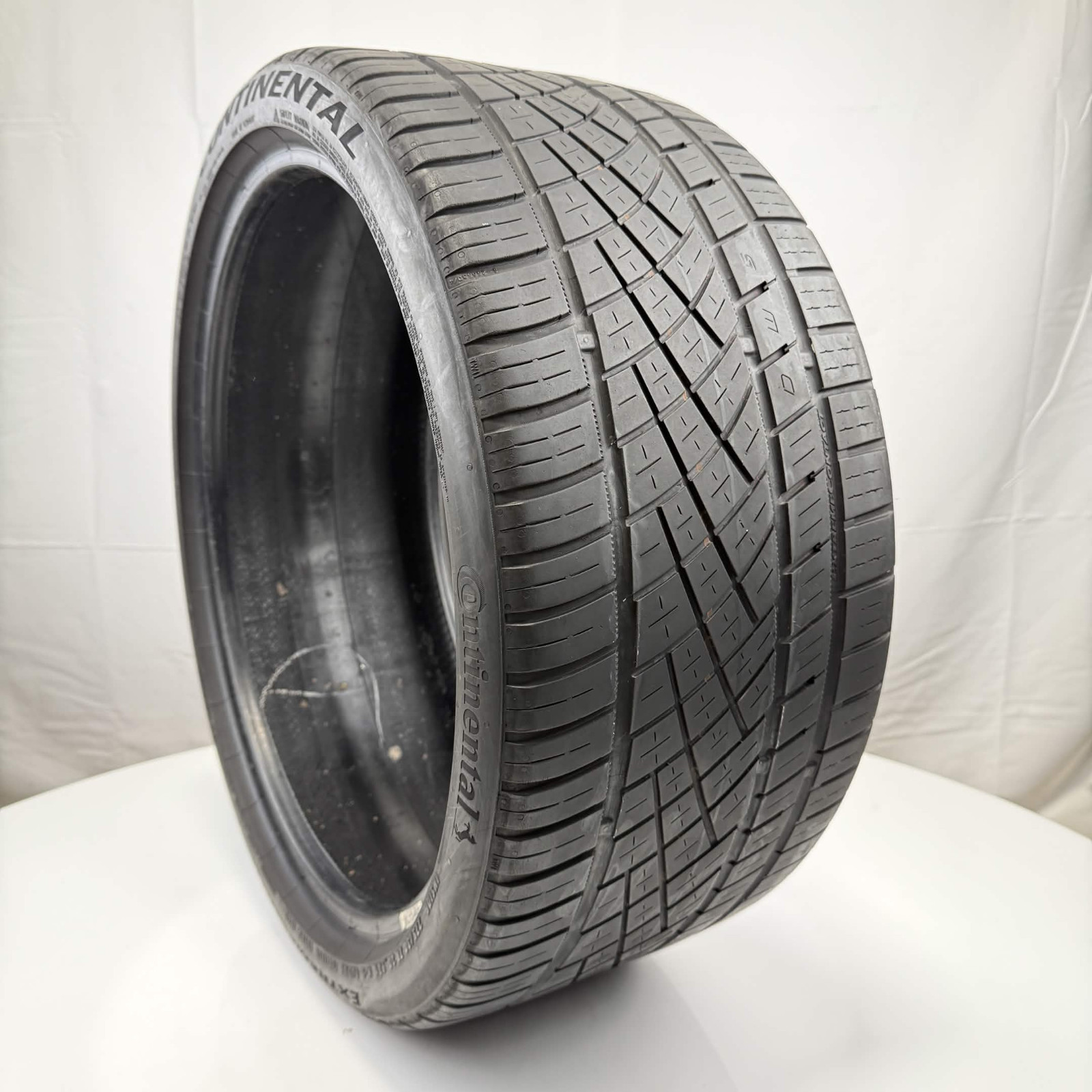Used 275/30ZR20 Continental ExtremeContact DWS06 Plus 97Y 4.5/32 (DOT 21)