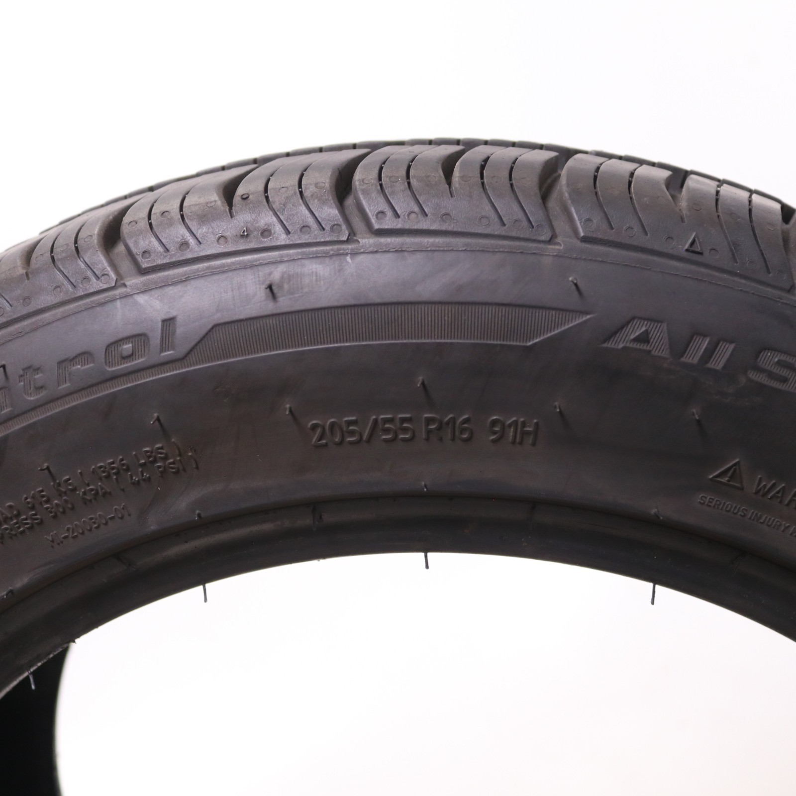 Set of 2 Used 205/55R16 BFGoodrich Advantage Control – 91H – 9.5-10.5/32