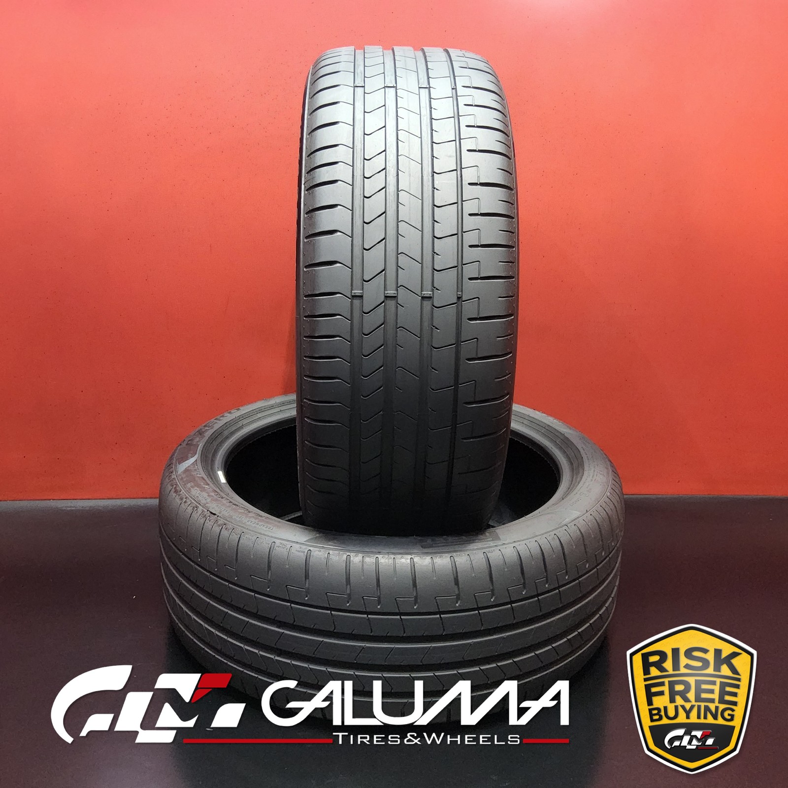 Set of 2 Tires Pirelli P-Zero (PZ4) ★ MO XL 245/40/20 R20 99Y No Repairs #95901