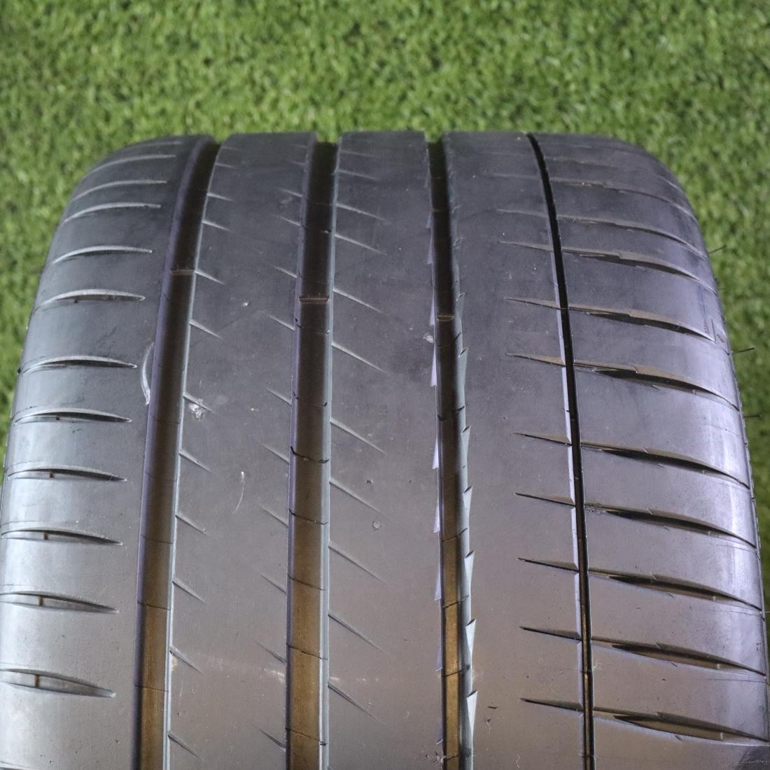 1 305 30 20 Michelin Pilot Sport 4S with 95% Tread 8/32 103Y #28033