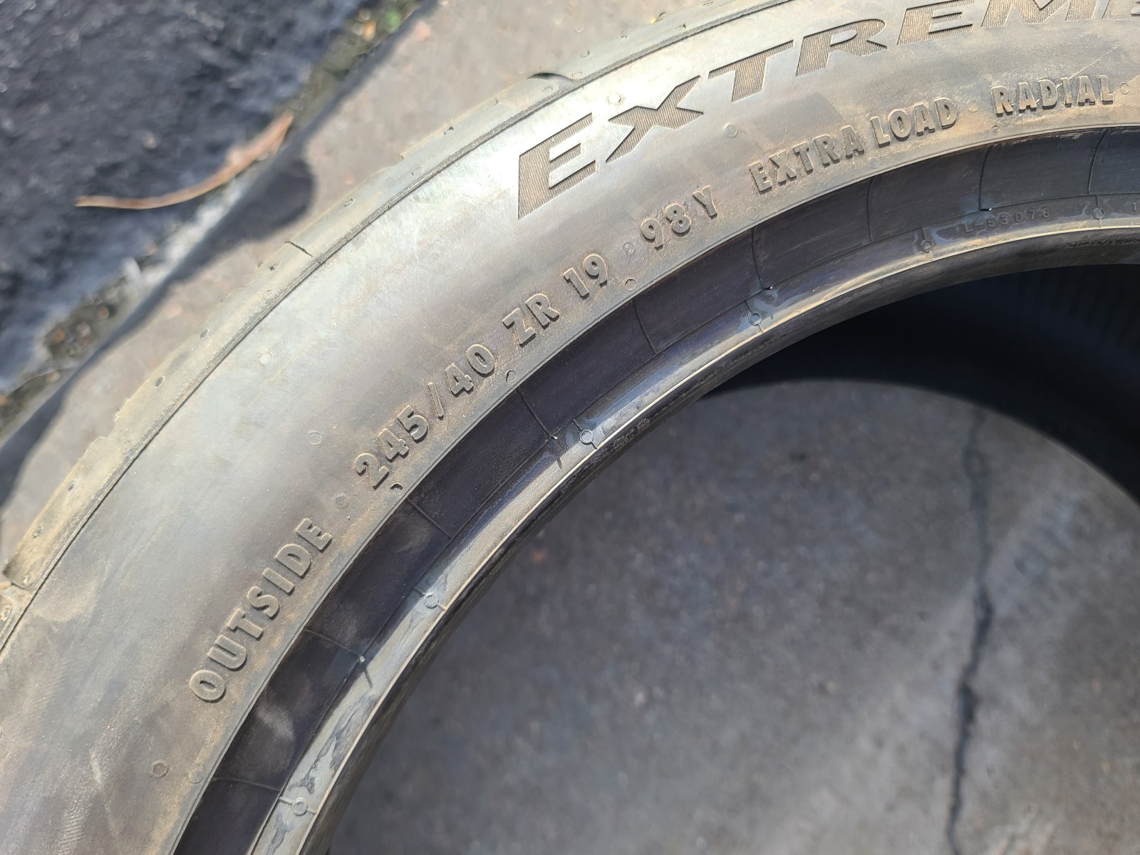 NEW Tire Continental ExtremeContact Sport 02 245/40ZR19 98Y XL DOT 2724