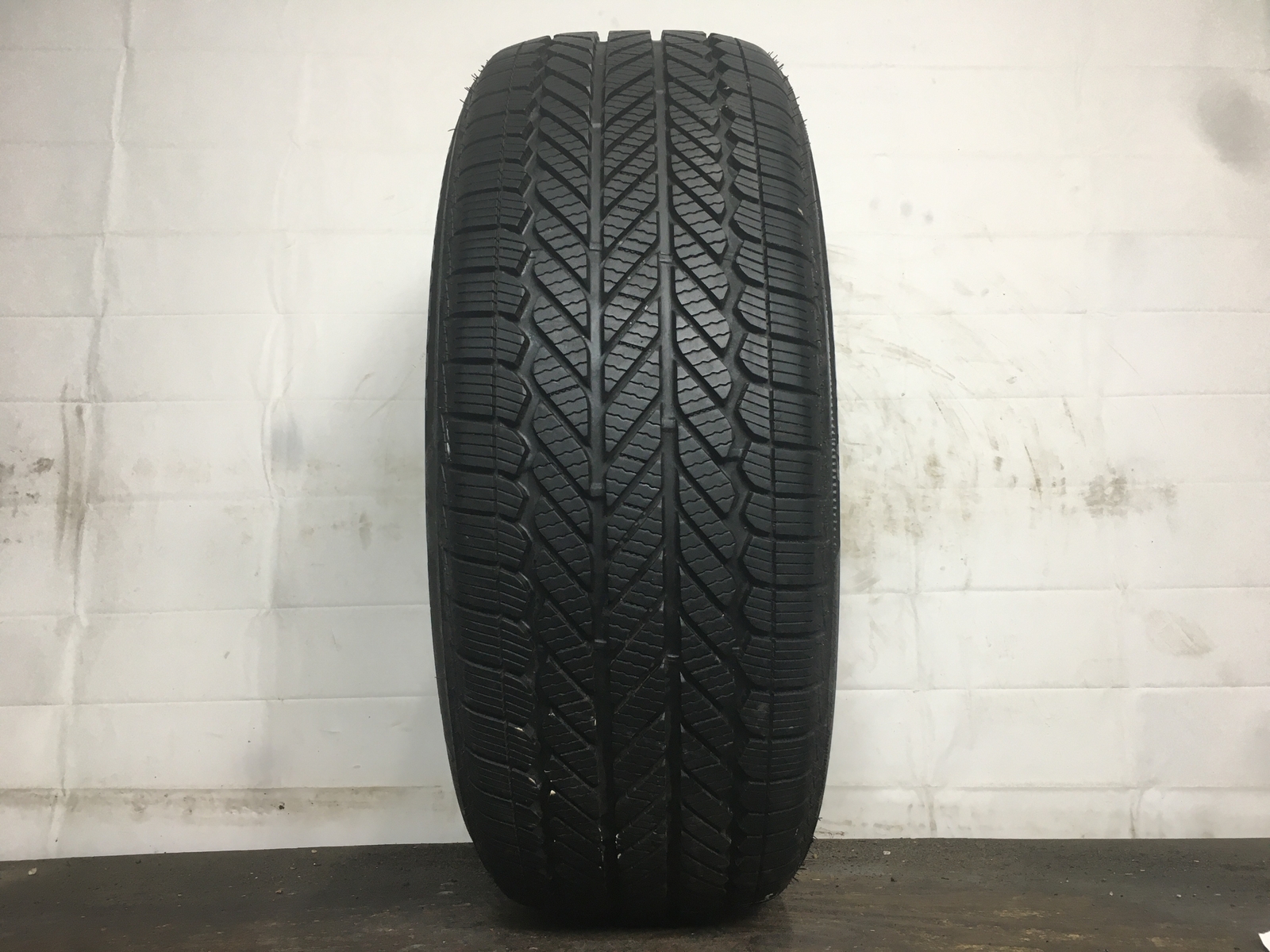 [1] Bridgestone WeatherPeak P245/50R20 245 50 20 Tire 9.5-9.75/32