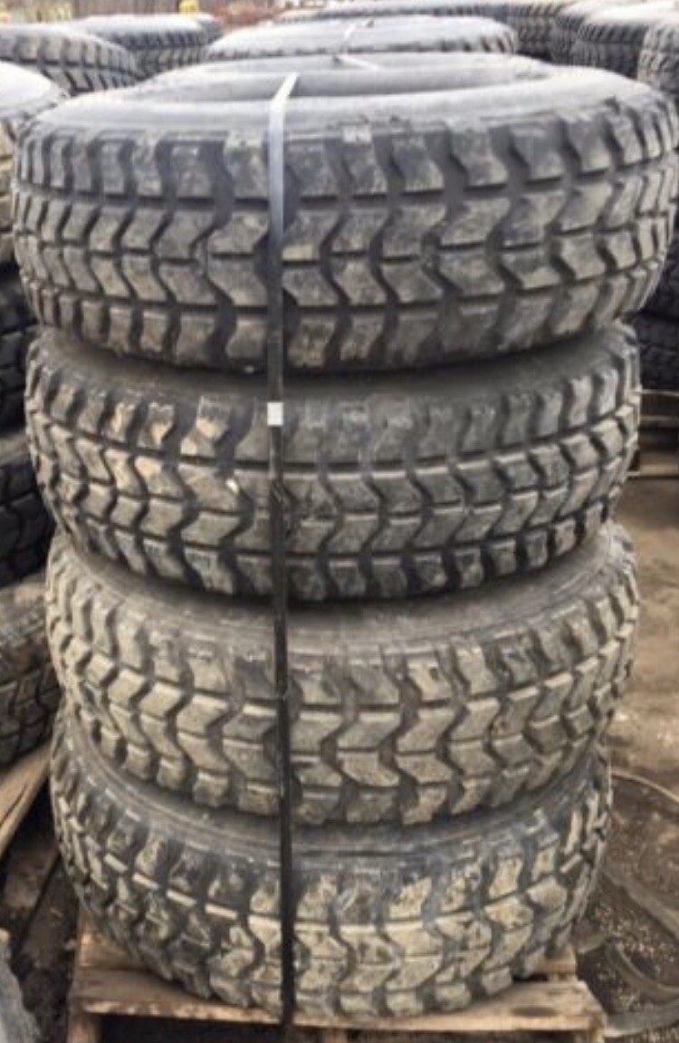 5 MILITARY HUMVEE TIRES 37″ + 8 LUG 12 BOLT RIMS + RUN FLAT INSERTS – 70% TREAD