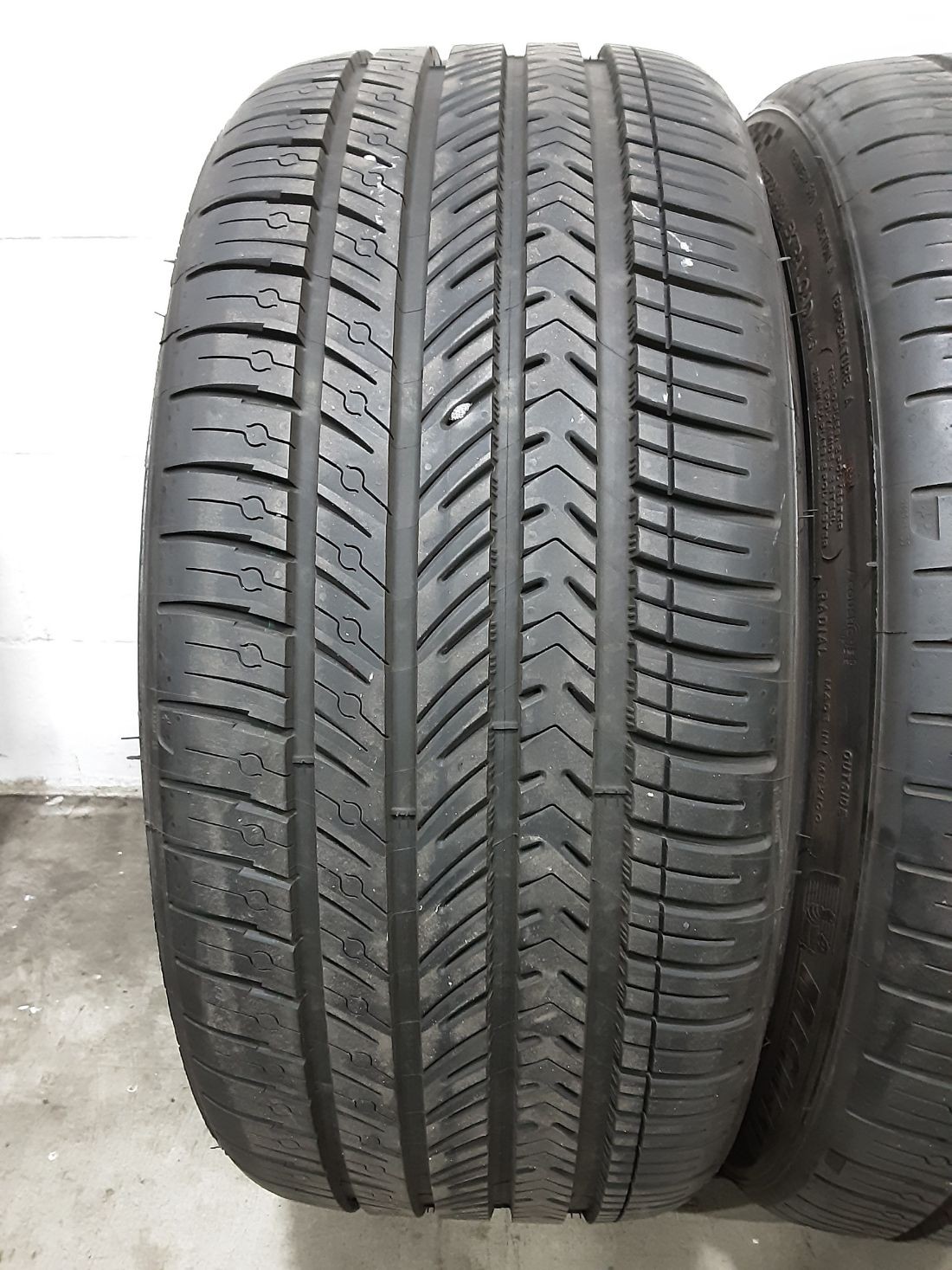 2x P255/35R21 Michelin Pilot Sport A/S 4 TO 9/32 98 W Used Tire 2553521
